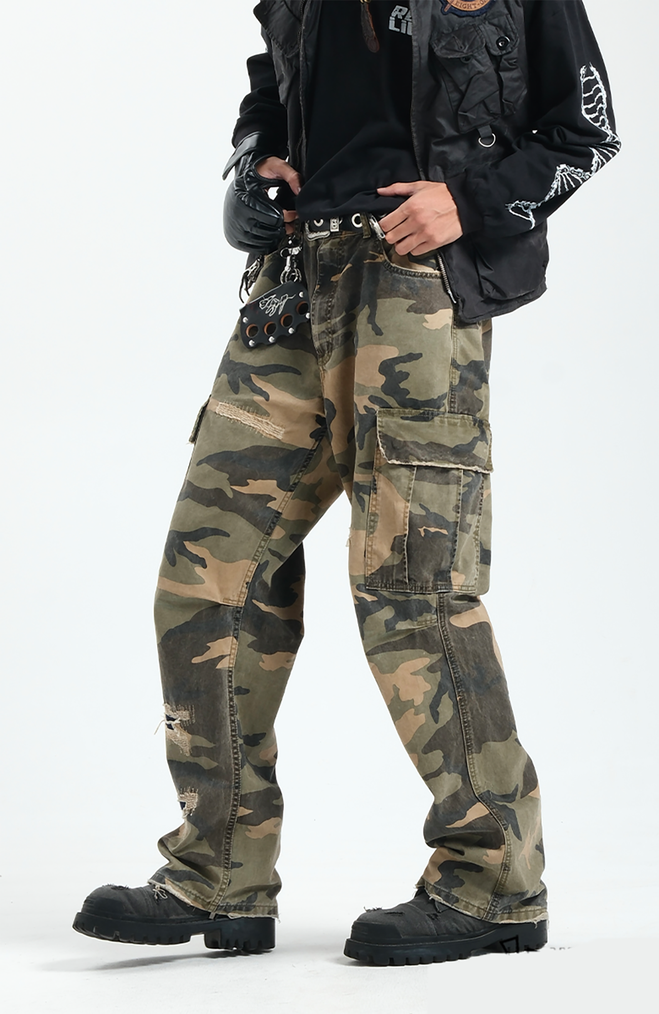 NEIGBORL Straight-Leg Camo Cargo Pants, premium urban and streetwear designers apparel on PROJECTISR.com, NEIGBORL