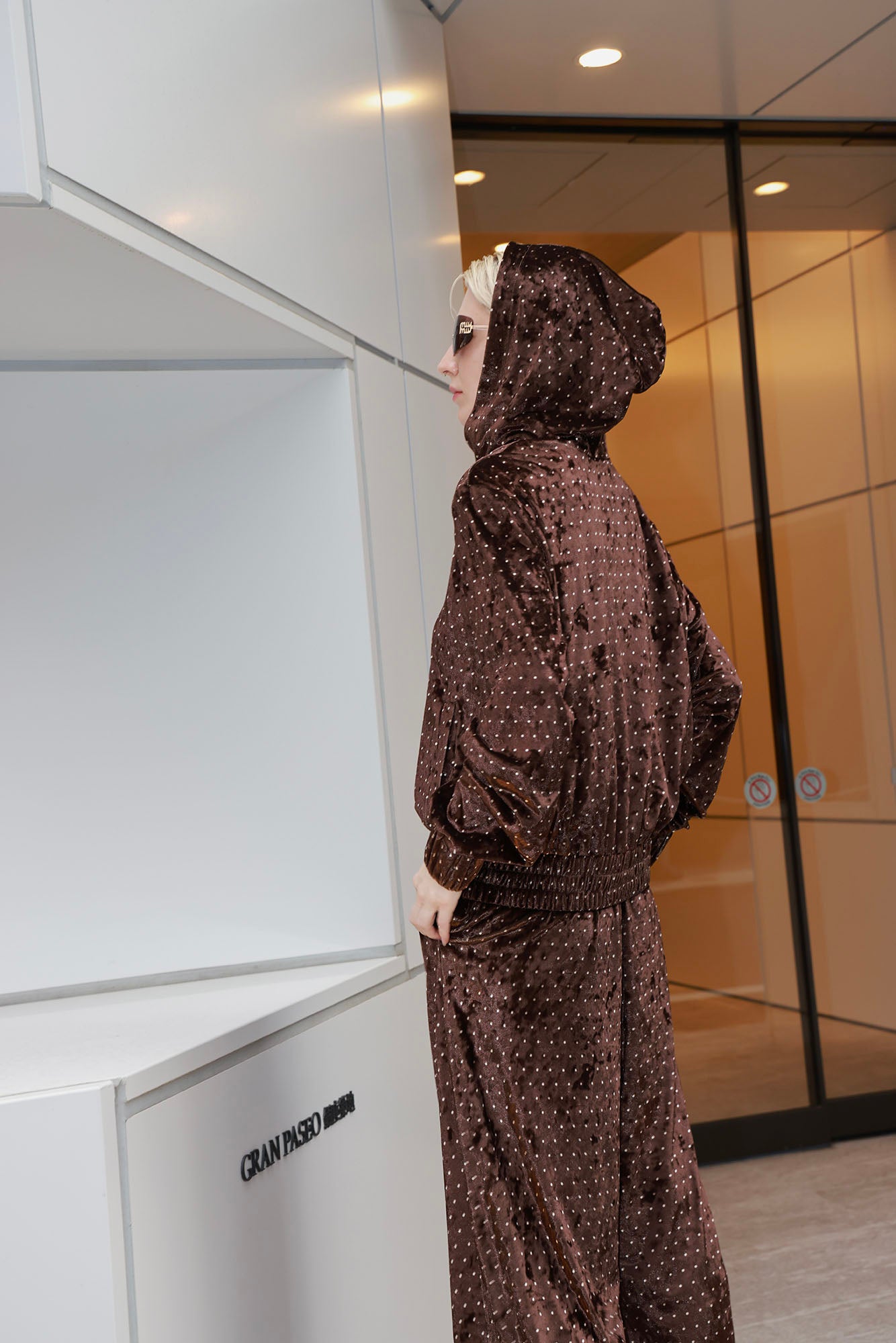 SOURPLUM Retro Polka-Dot Velvet Hooded Jacket