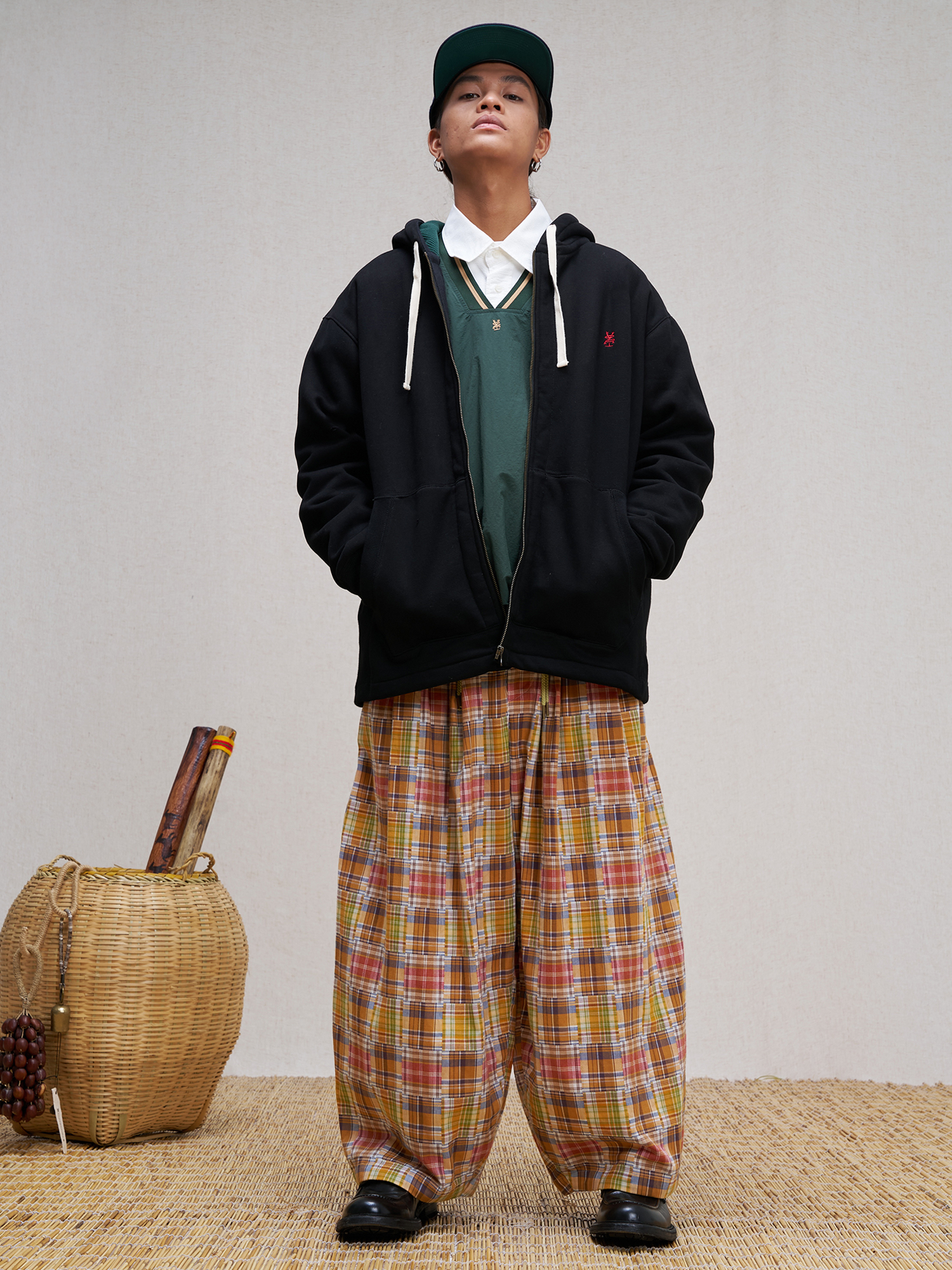UNLIMITED MOTE Embroidered Waffle Lining Drawstring Hood Jacket