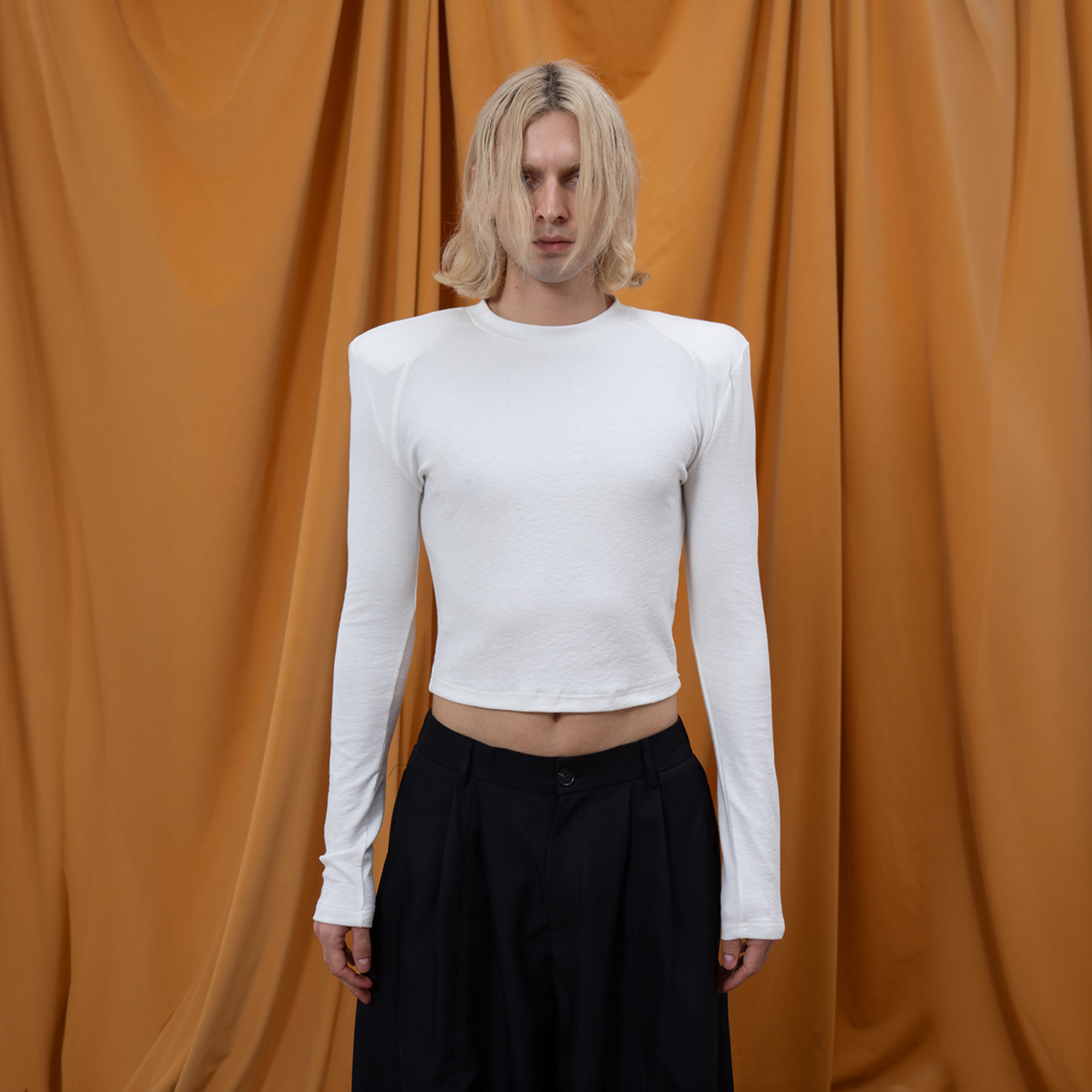 CLP Shoulder-Padded Cropped Long-Sleeve Tee