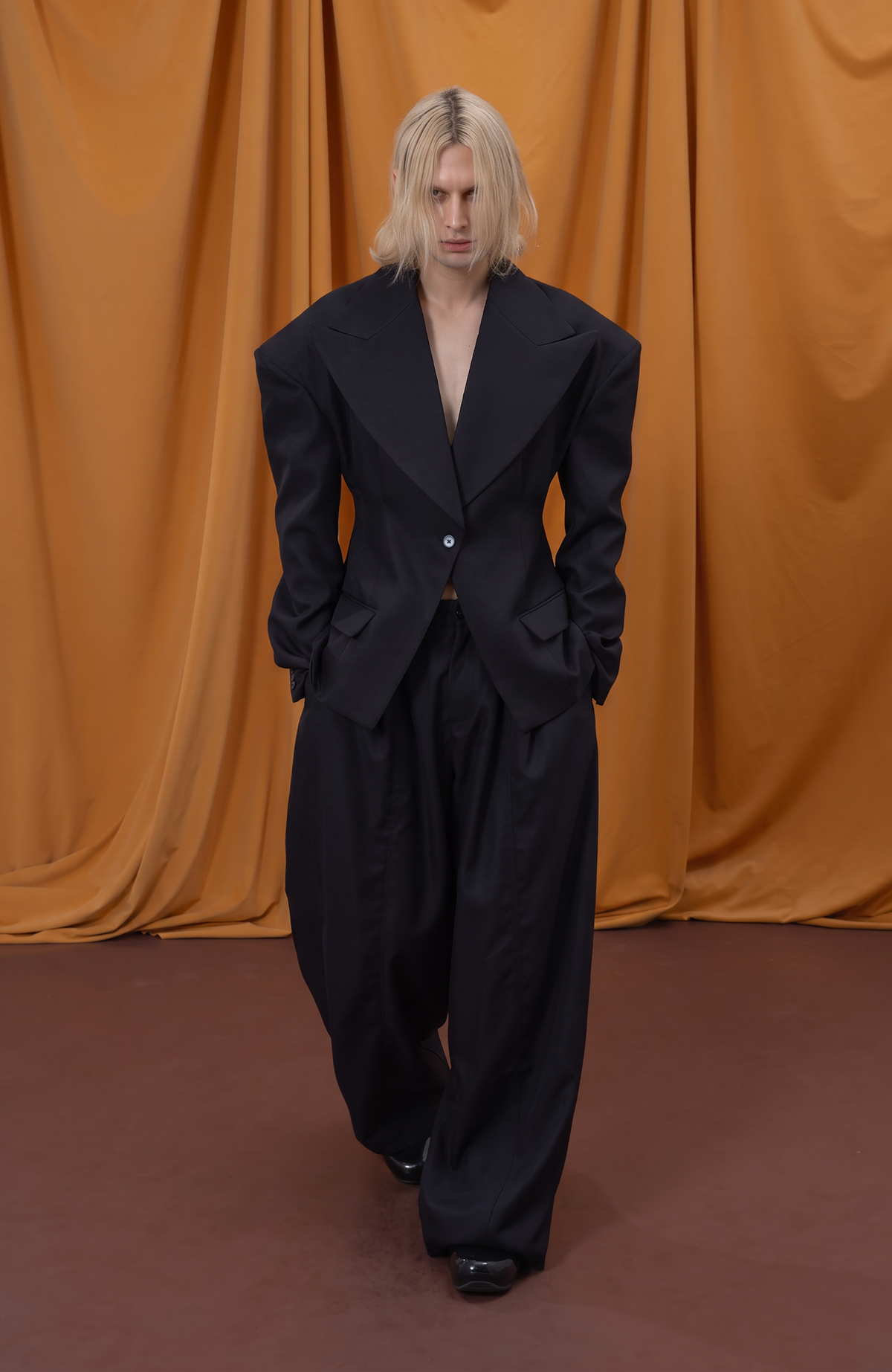 CLP Retro Wide-Lapel Cinched Blazer