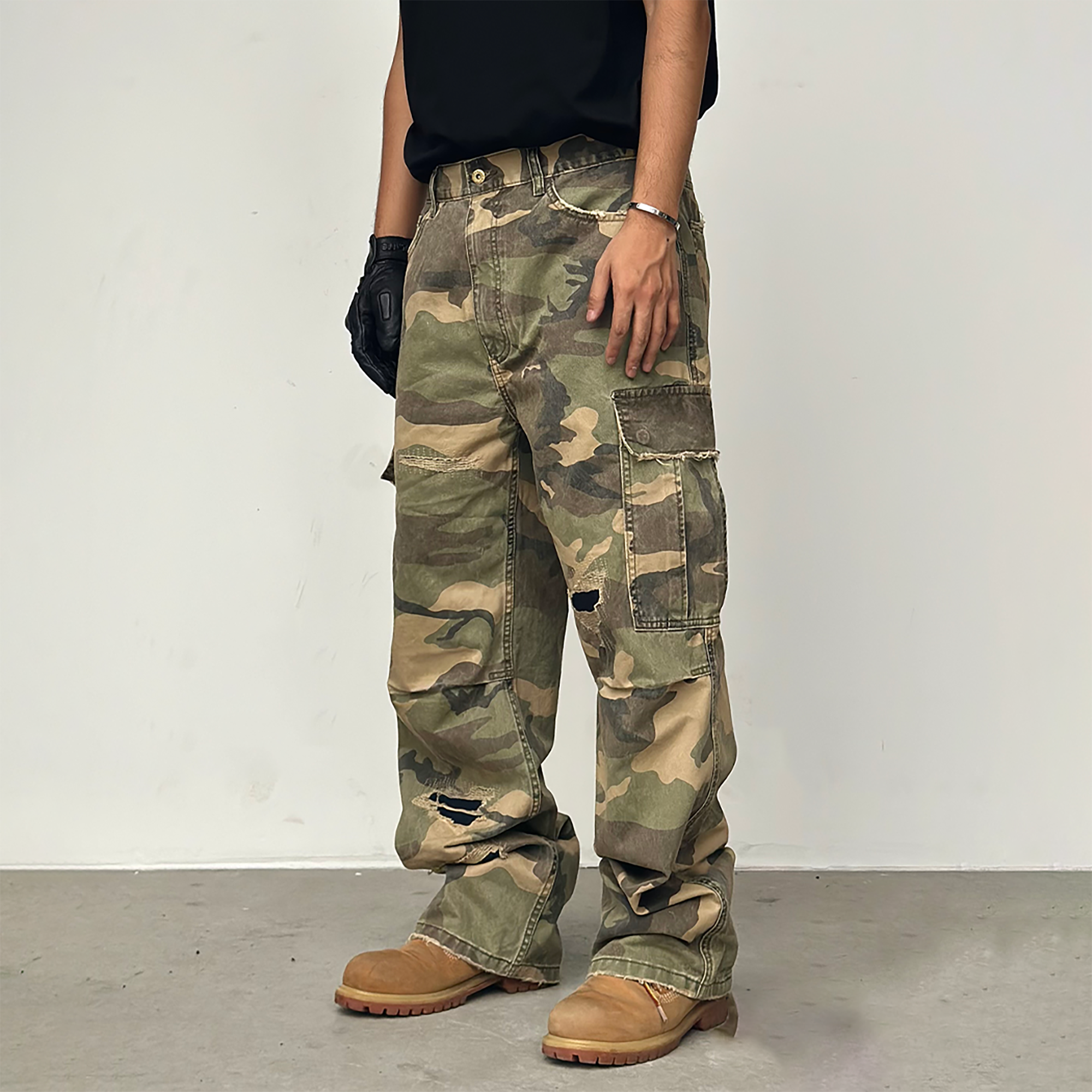 NEIGBORL Straight-Leg Camo Cargo Pants, premium urban and streetwear designers apparel on PROJECTISR.com, NEIGBORL