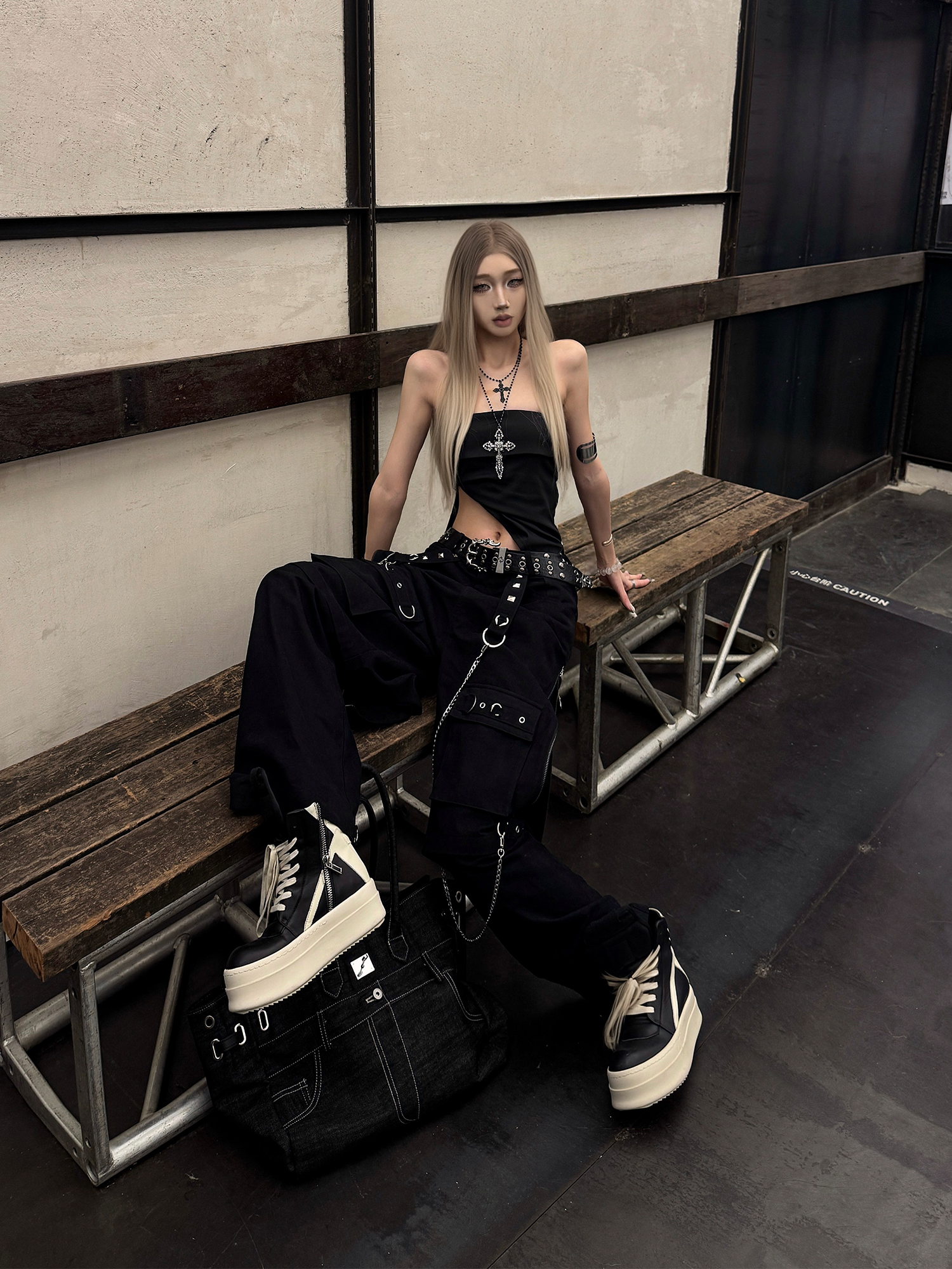 TH4SWE Punk Chain-Strap Cargo Pants