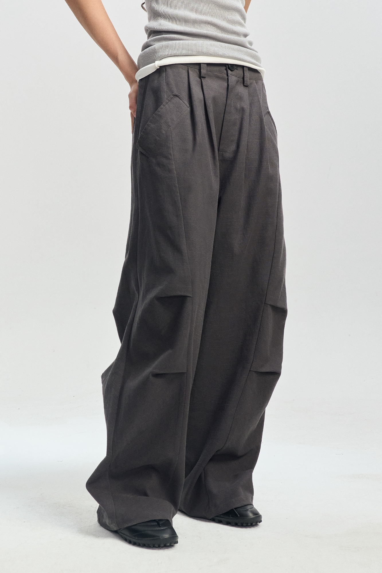 LEONSENSE Modern Curved Paneled Tencel-Cotton Pants, premium urban and streetwear designers apparel on PROJECTISR.com, LEONSENSE