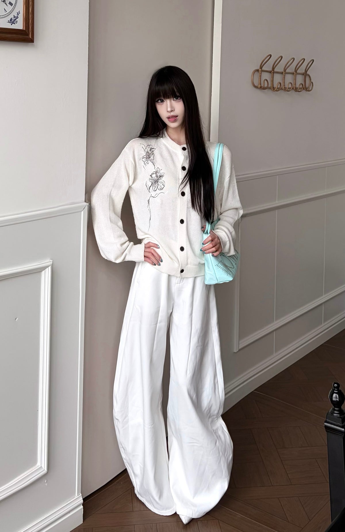 ELETEIZE Iris Sketch Embroidered Linen-Blend Cardigan