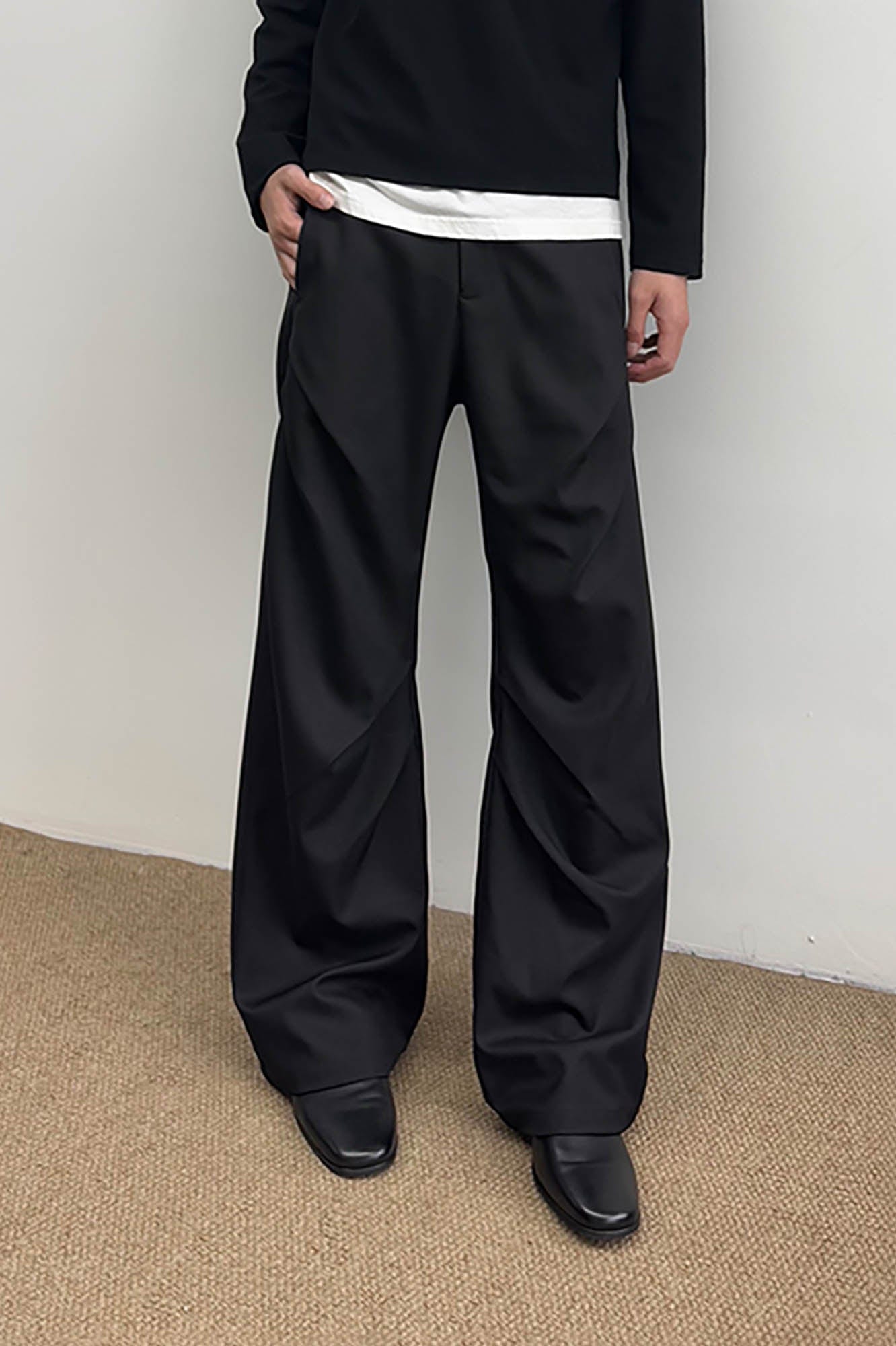 KREATE Sculpted Pleated Straight-Leg Trousers