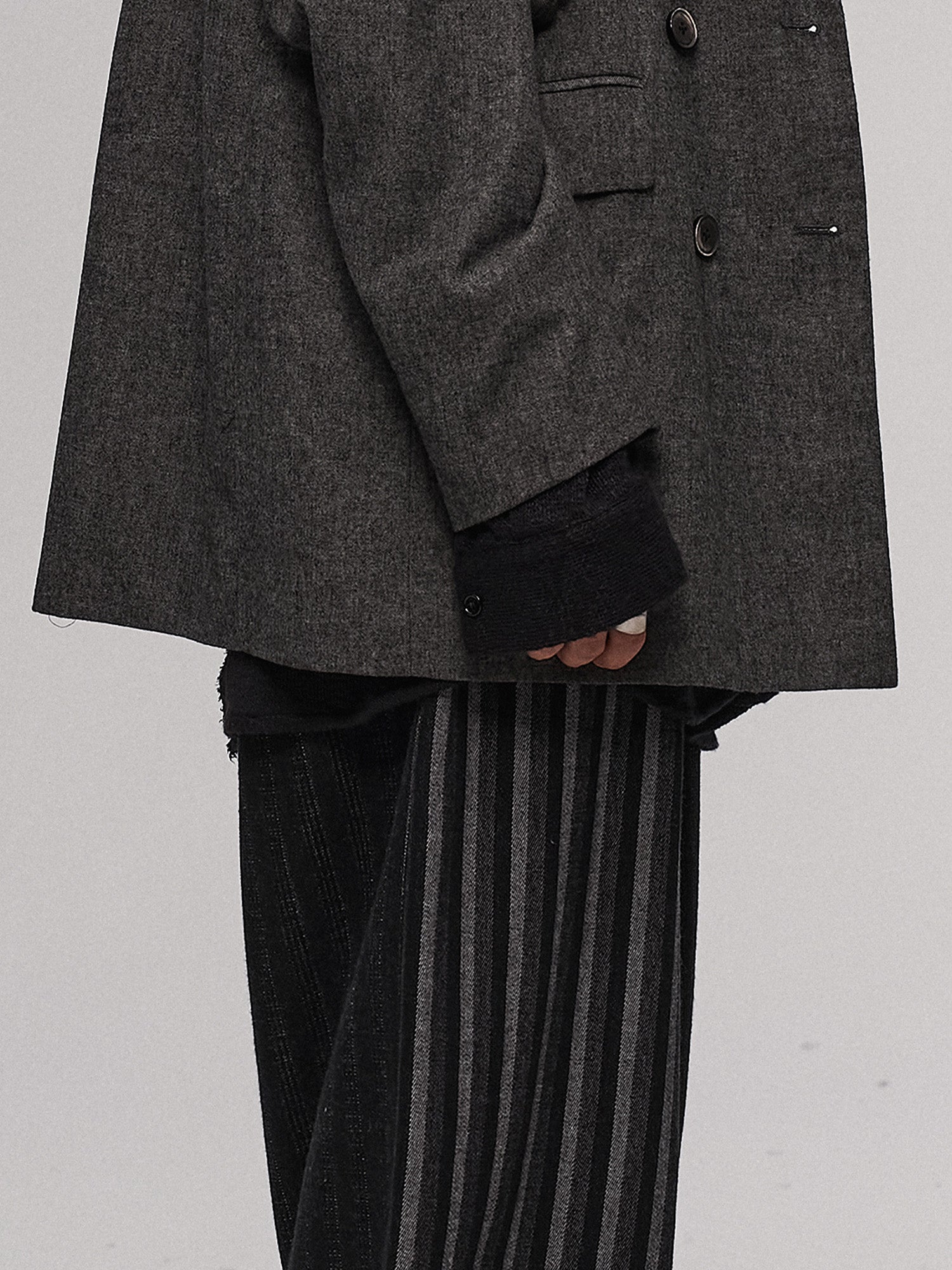 ILNya Nieternite Nifutur Asym Pinstripe Waistband Panel Wide-Leg Trousers