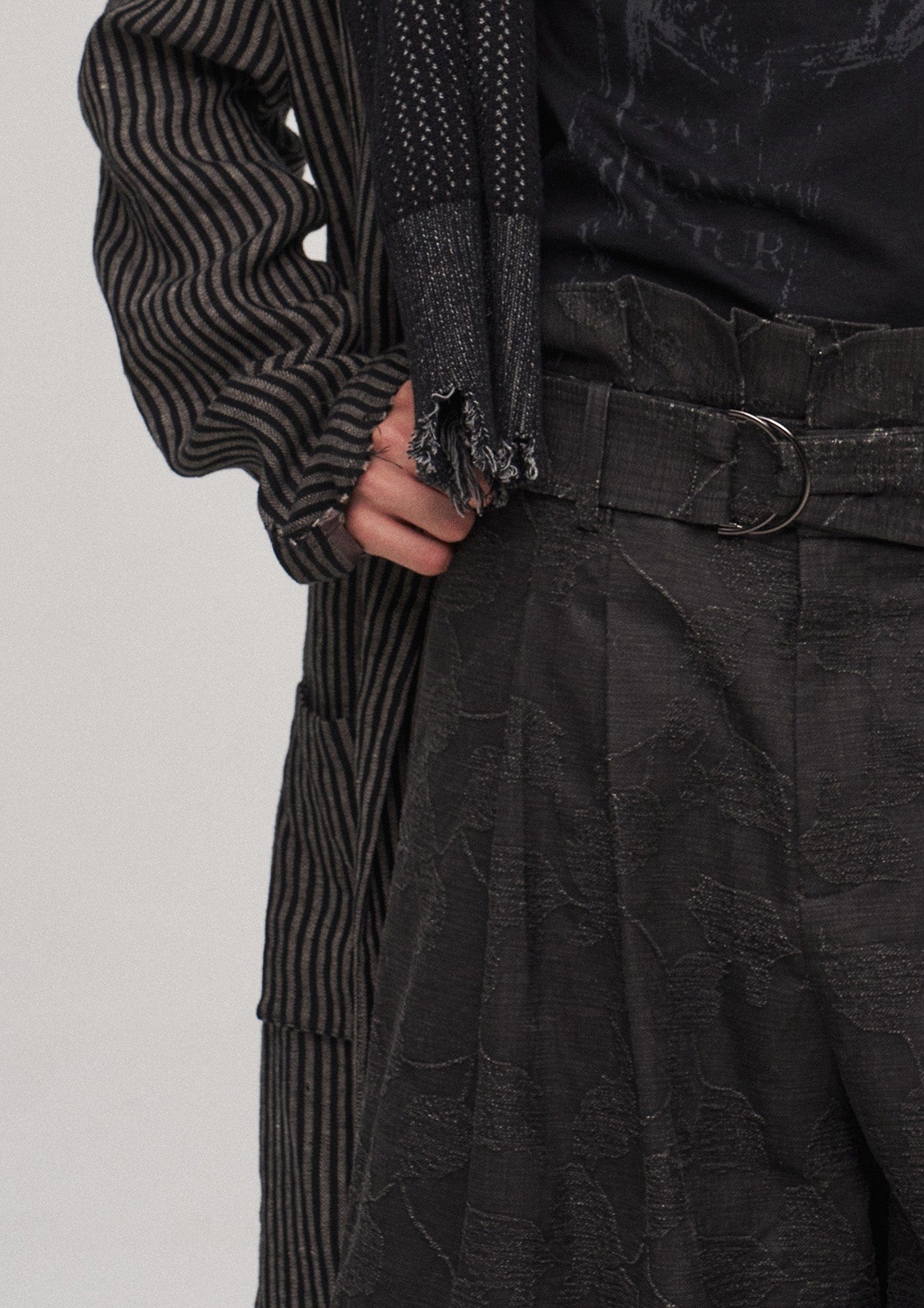 ILNya Nieternite Nifutur Jacquard Ruffled Hem Capris Lantern Pants, premium urban and streetwear designers apparel on PROJECTISR.com, ILNya Nieternite Nifutur