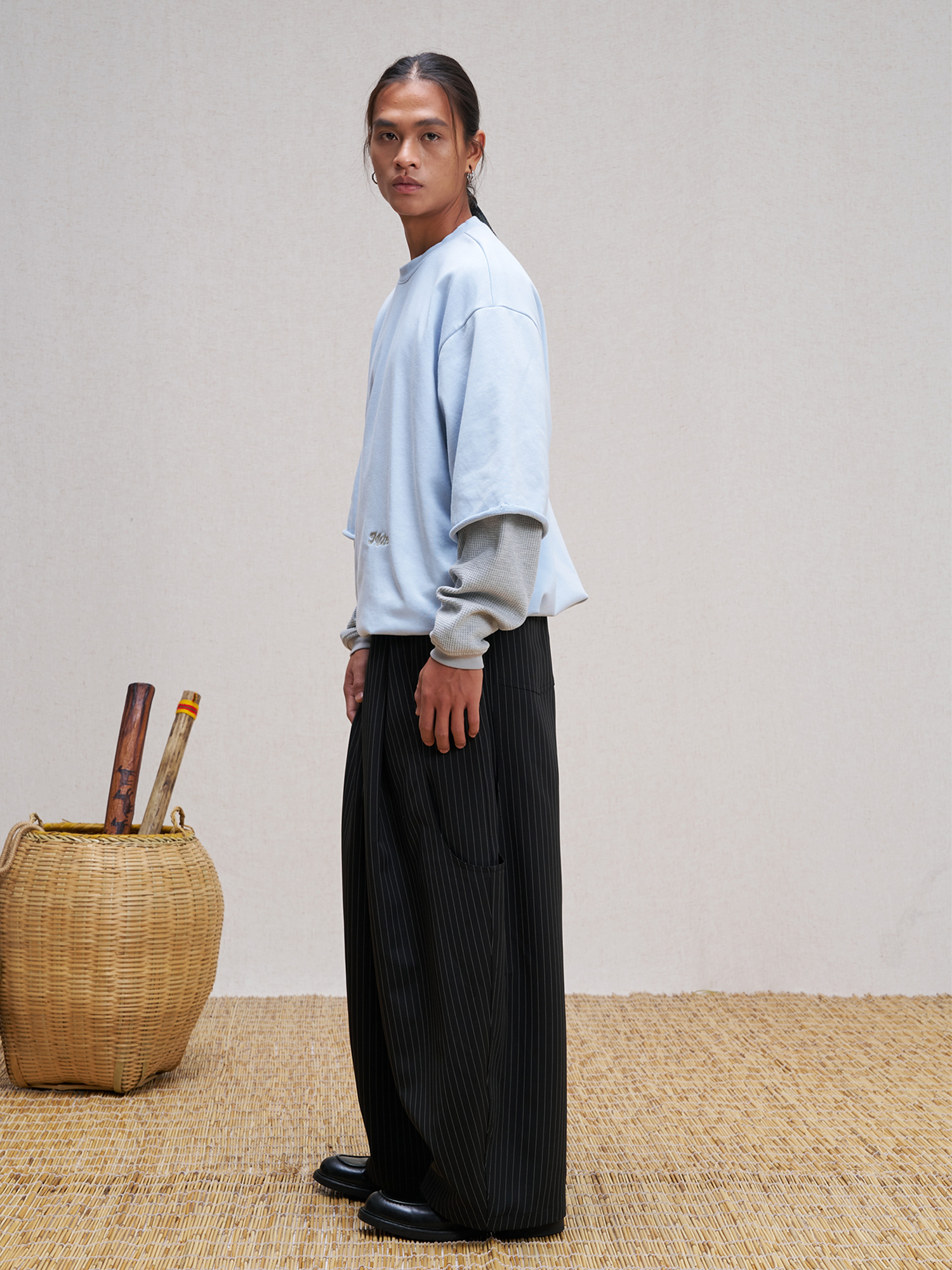 UNLIMITED MOTE Waffle Sleeve Layered Drawstring Hem Sweatshirt