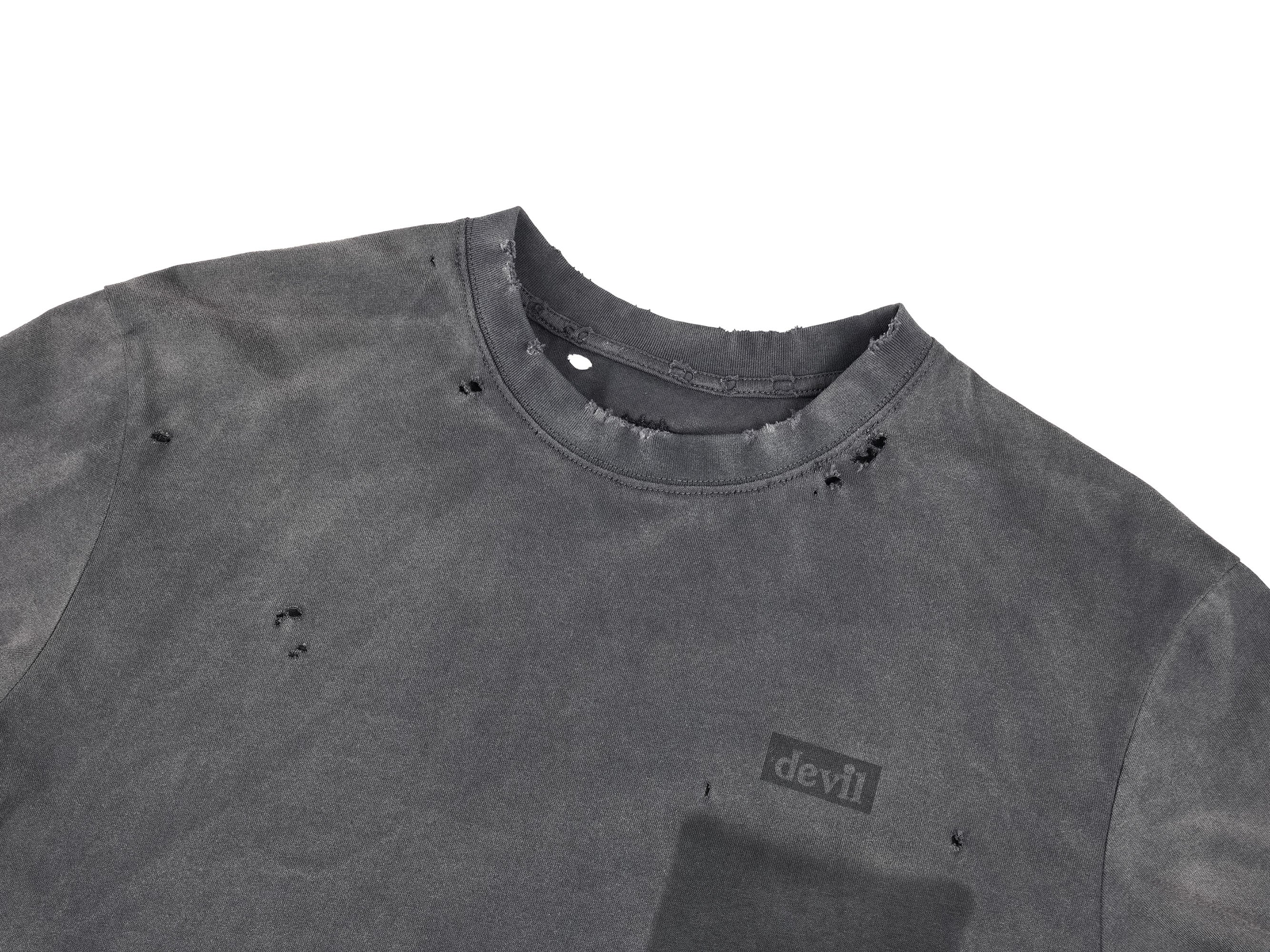 UNDERWATER Devil Distressed T-Shirt