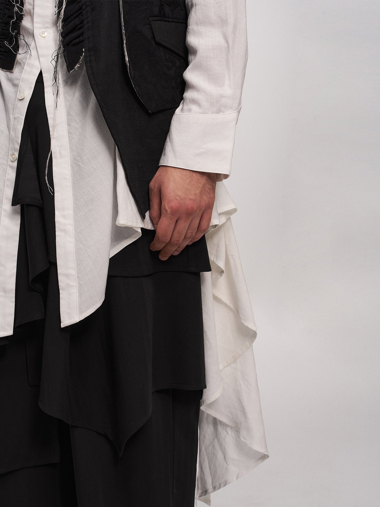 ILNya Nieternite Nifutur Asymmetric Layered Panel Skirt Pants