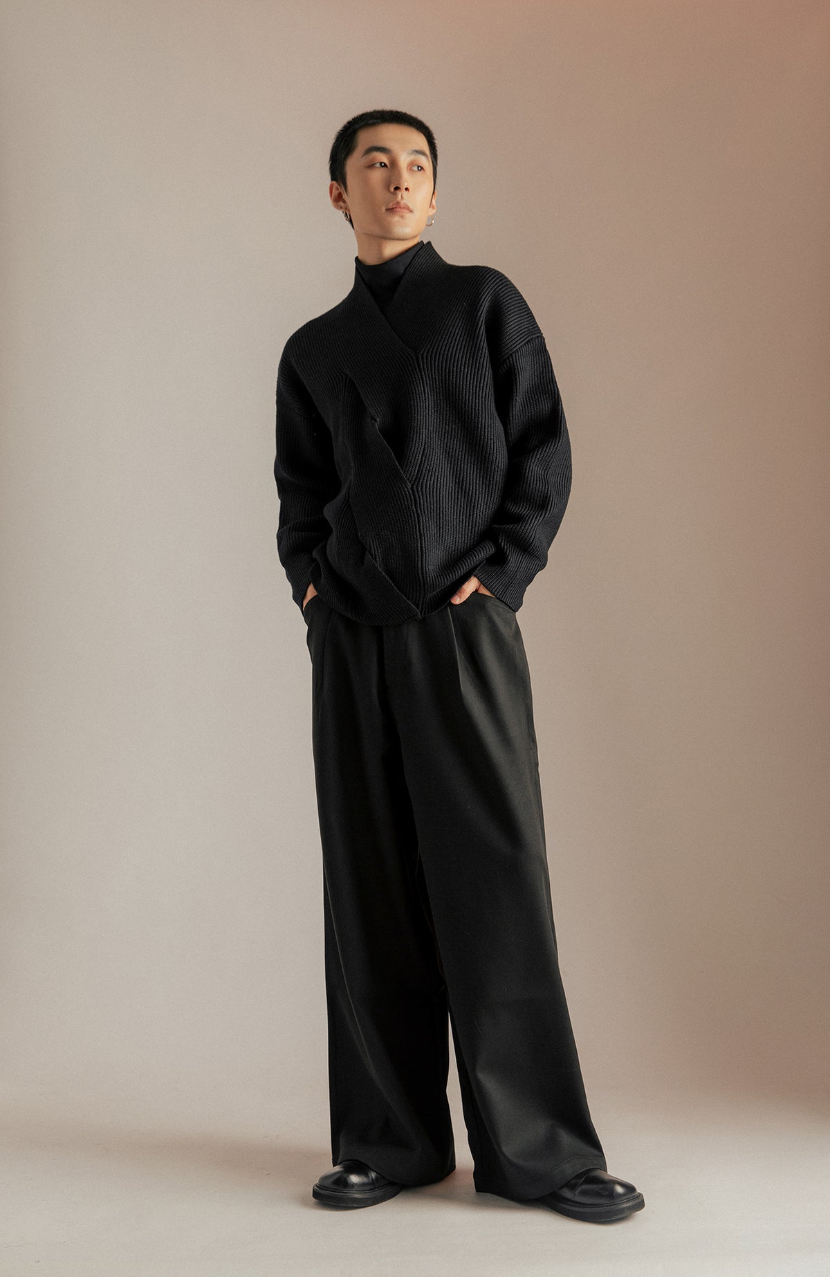 SAMMOKONPA Oversized V-Neck Sweater