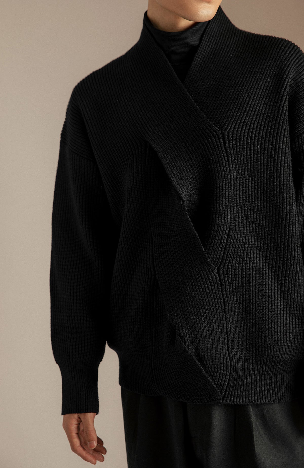 SAMMOKONPA Oversized V-Neck Sweater