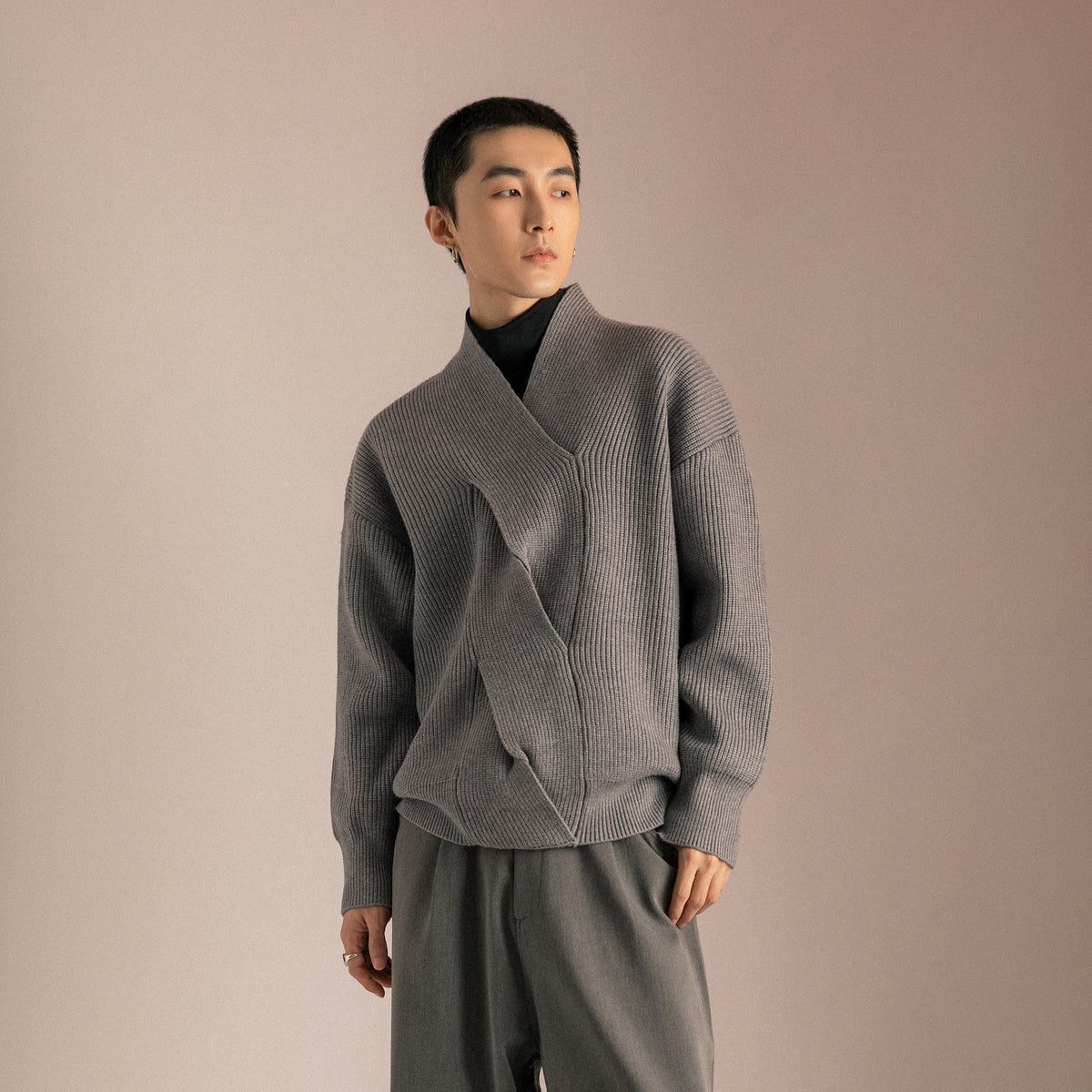 SAMMOKONPA Oversized V-Neck Sweater