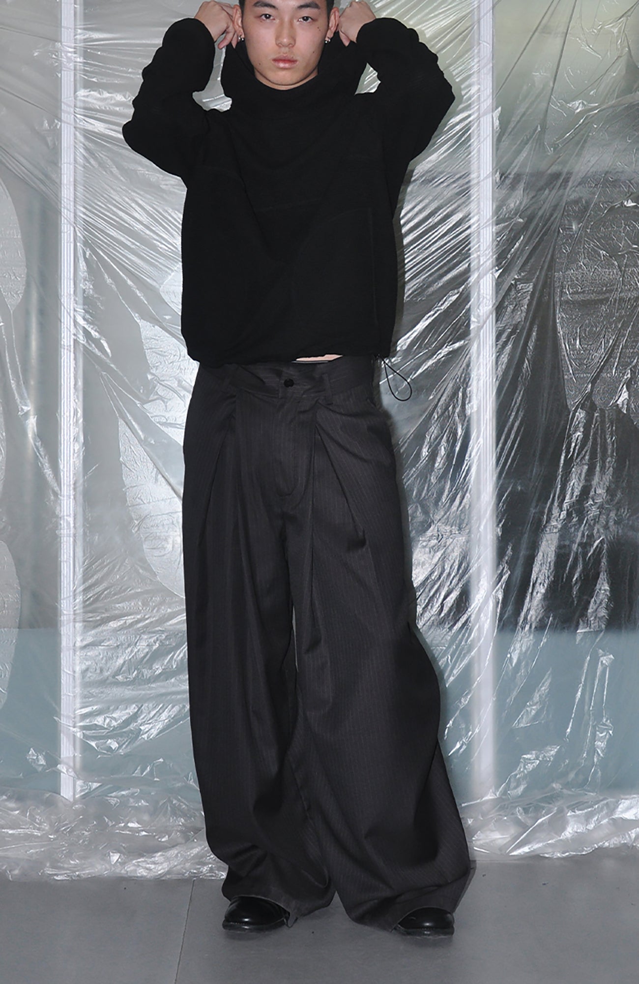 7440 37 1 Pleated Pinstripe Trousers