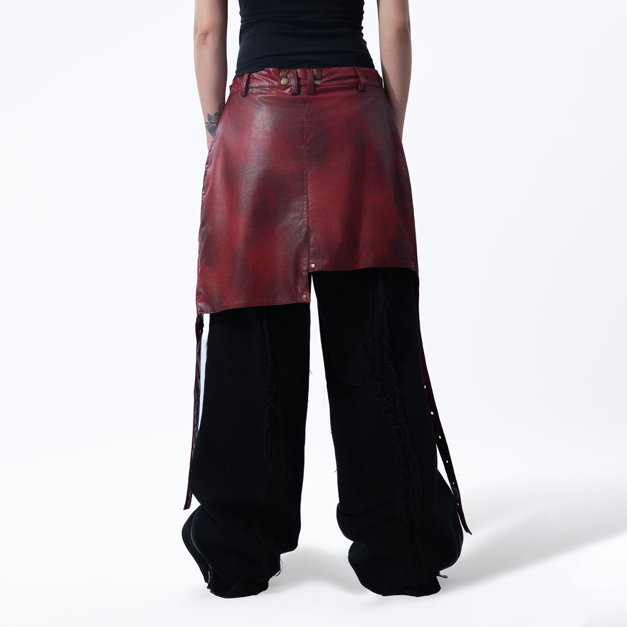 MOGONGSHE Detachable PU Drape  Frayed Cross Jeans