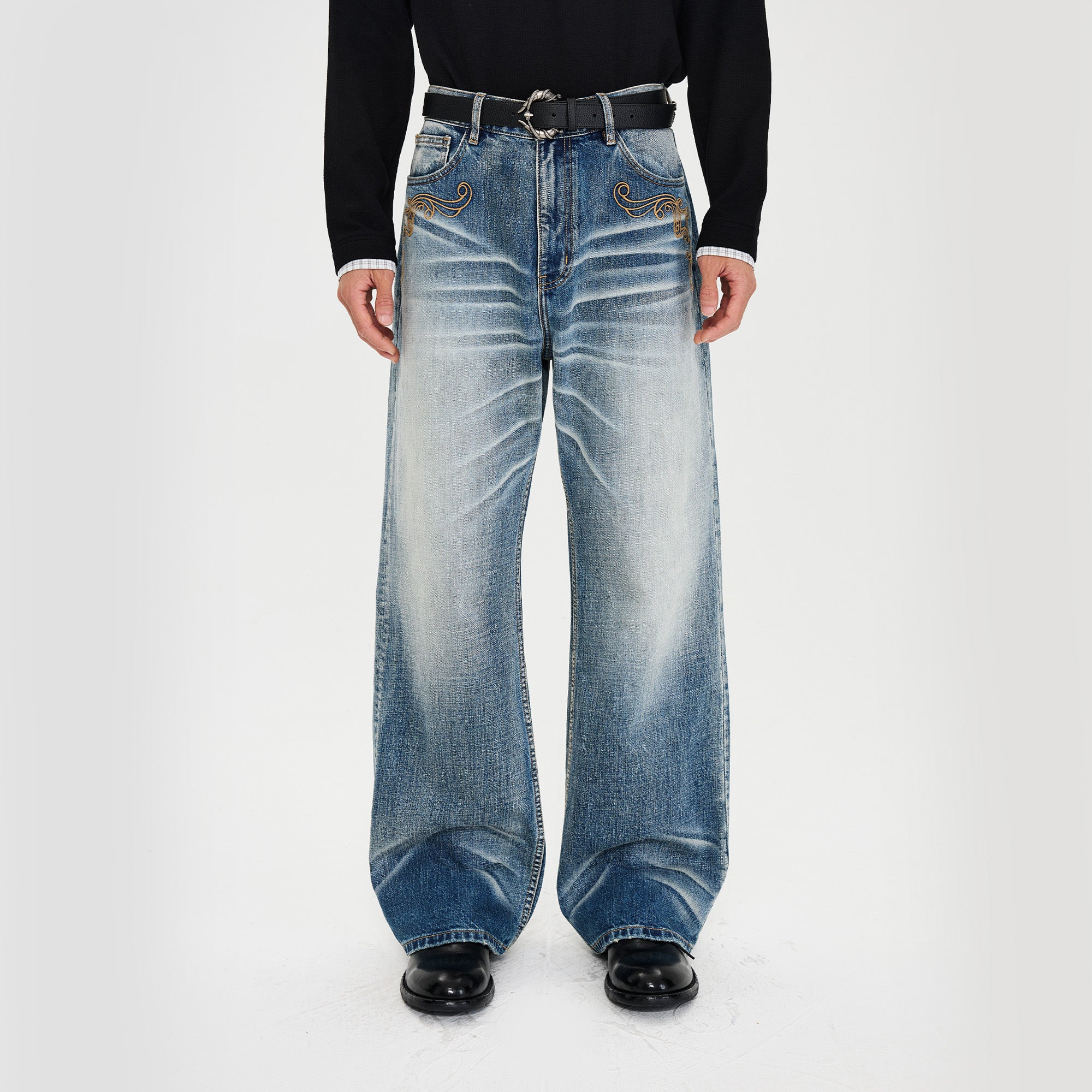 CATSSTAC Vine Scroll Embroidery Whisker-Washed Straight-Leg Jeans