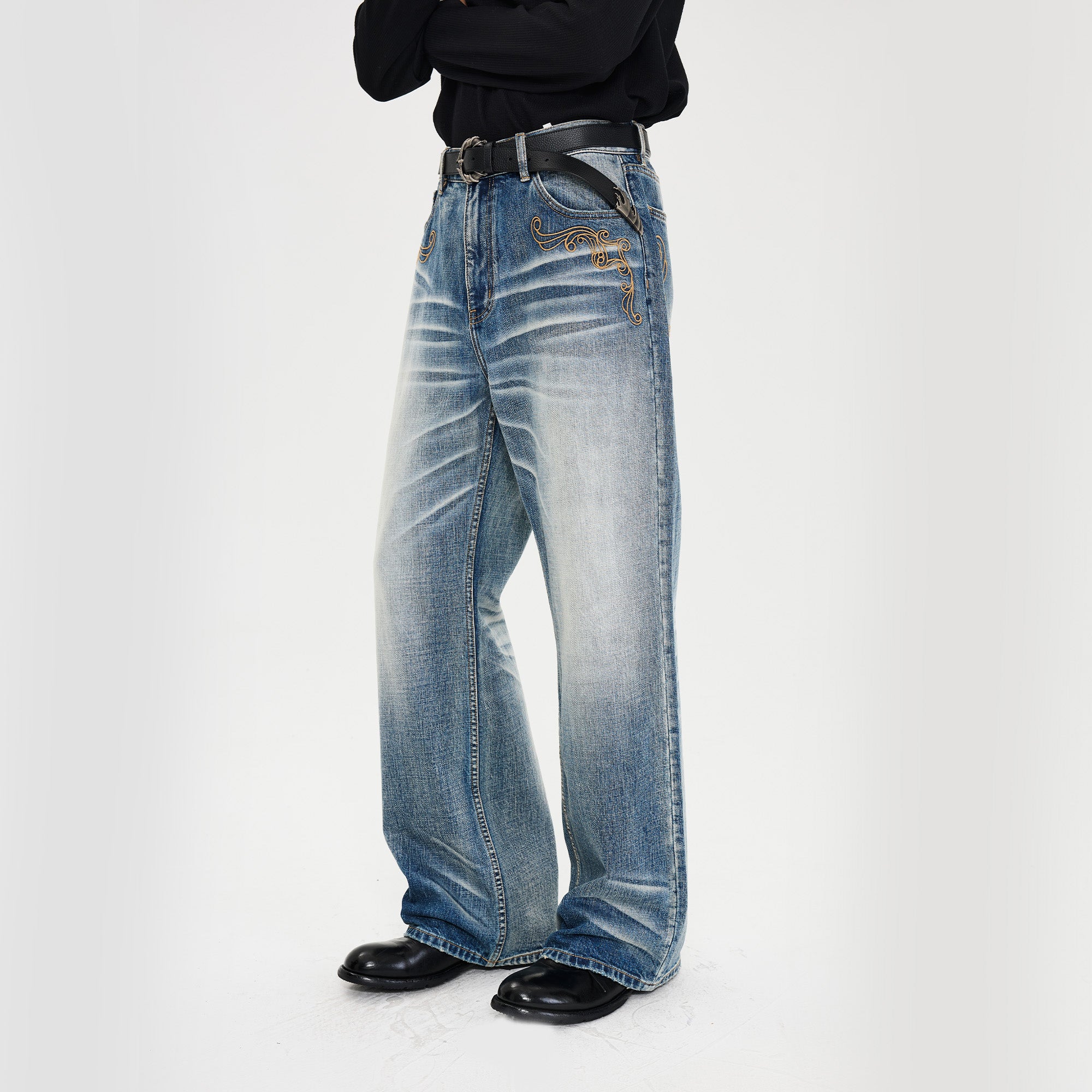 CATSSTAC Vine Scroll Embroidery Whisker-Washed Straight-Leg Jeans