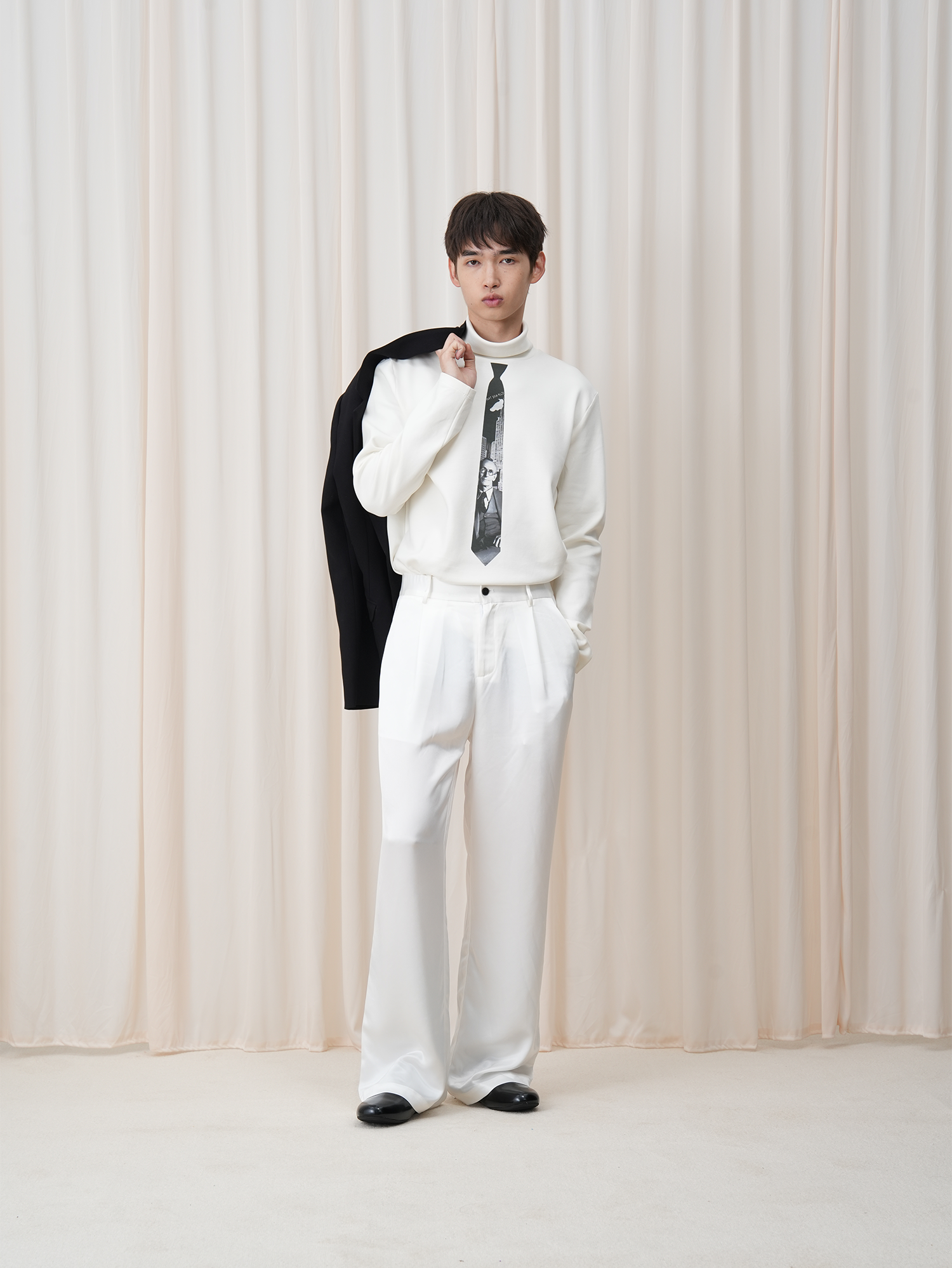 OUYANG WENJUN Tie-Graphic Turtleneck Long-Sleeve Tee