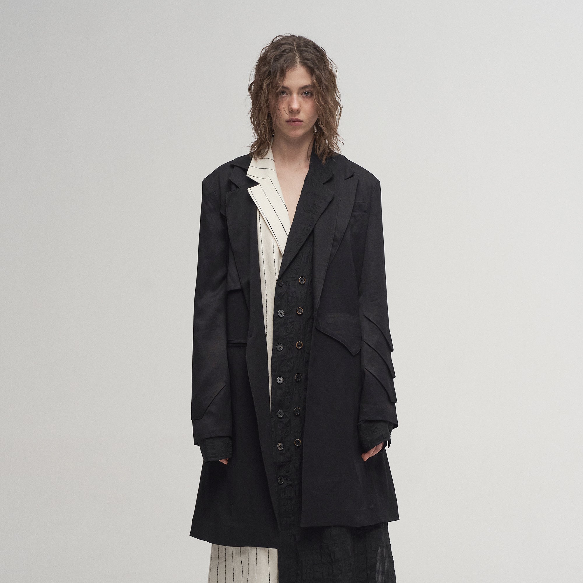 ILNya Nieternite Nifutur Reversible Armor-Sleeve Longline Blazer