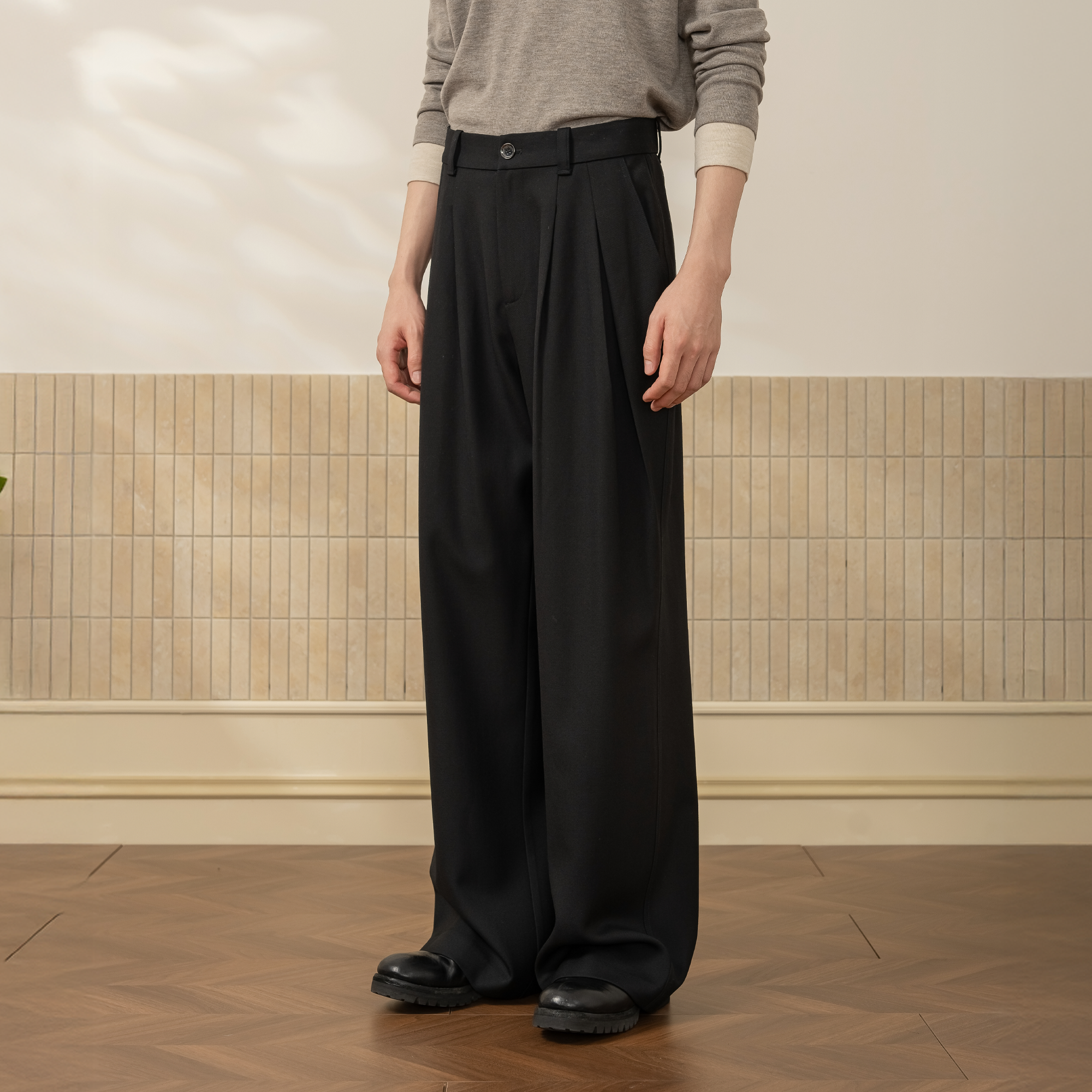MOITIEDEPETALE Wool-Blended Pleats Trousers