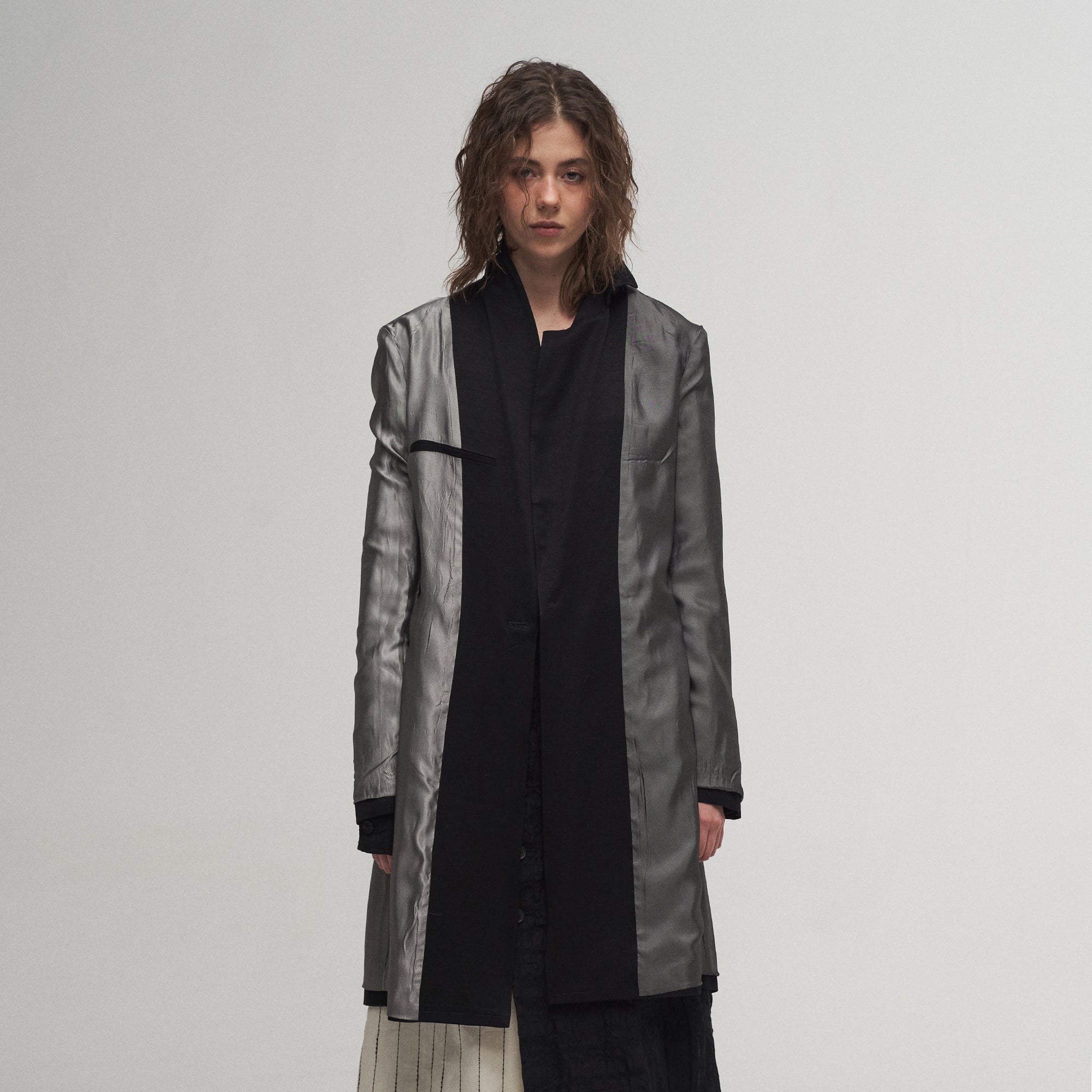 ILNya Nieternite Nifutur Reversible Armor-Sleeve Longline Blazer