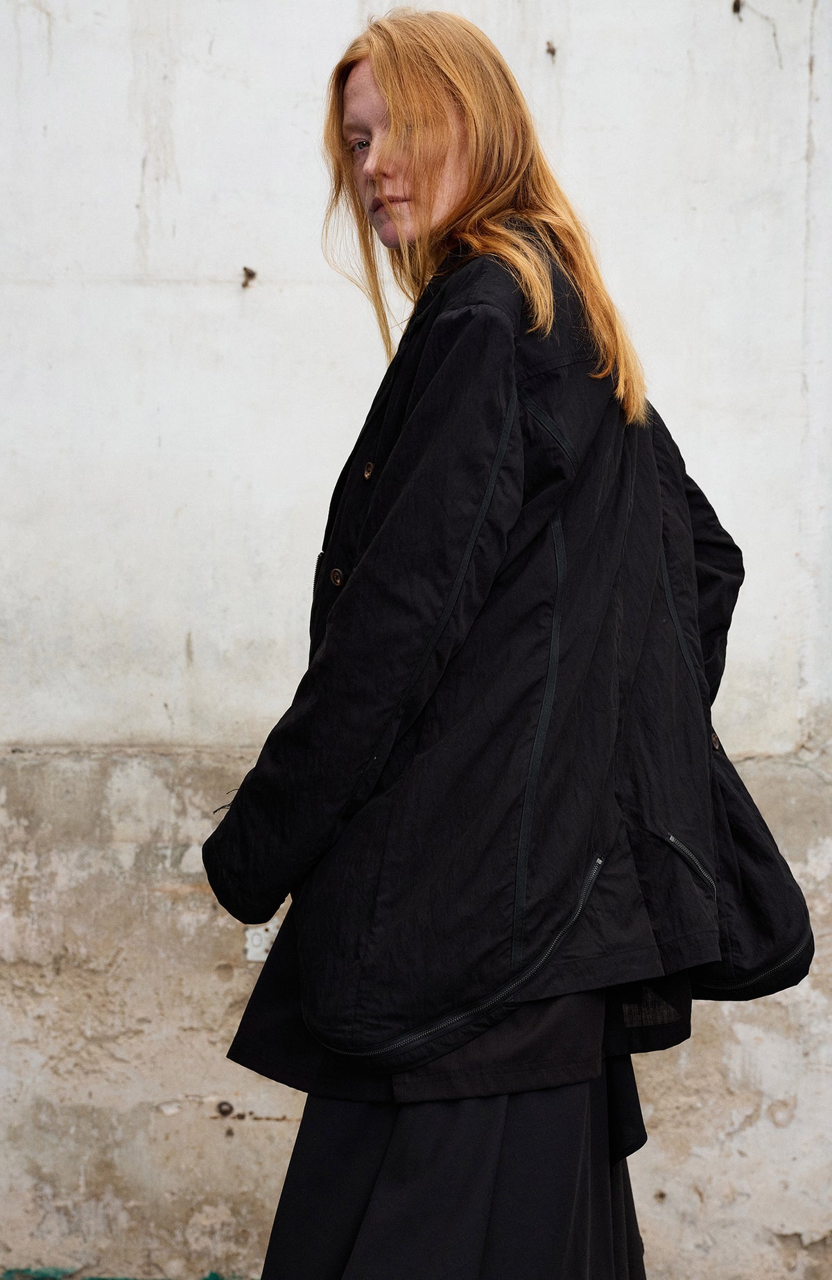 ILNya Nieternite Nifutur Deconstructed Napoleon-Button Blazer Jacket