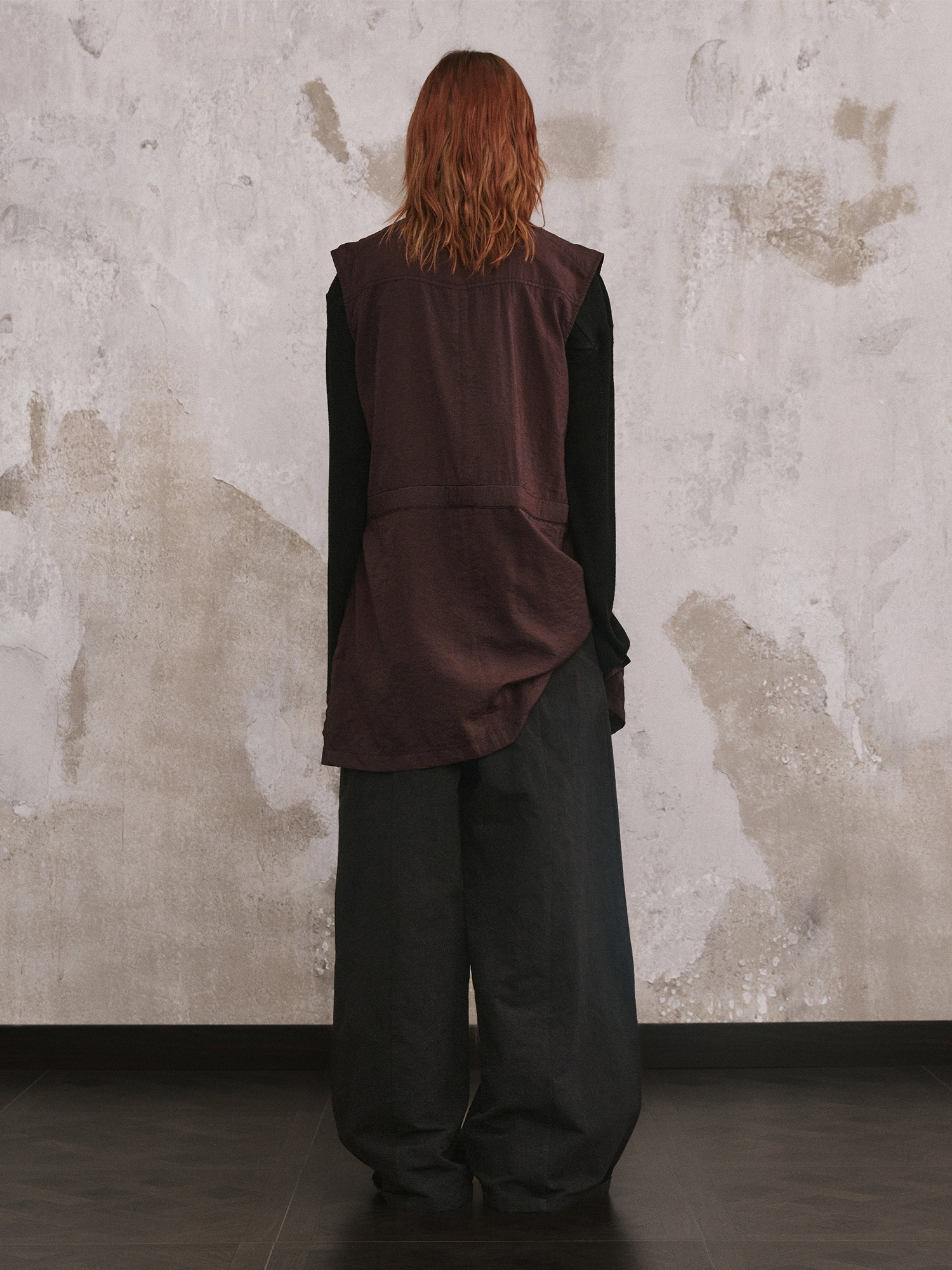 ILNya Nieternite Nifutur Multi-Pocket Modal Sleeveless Shirt