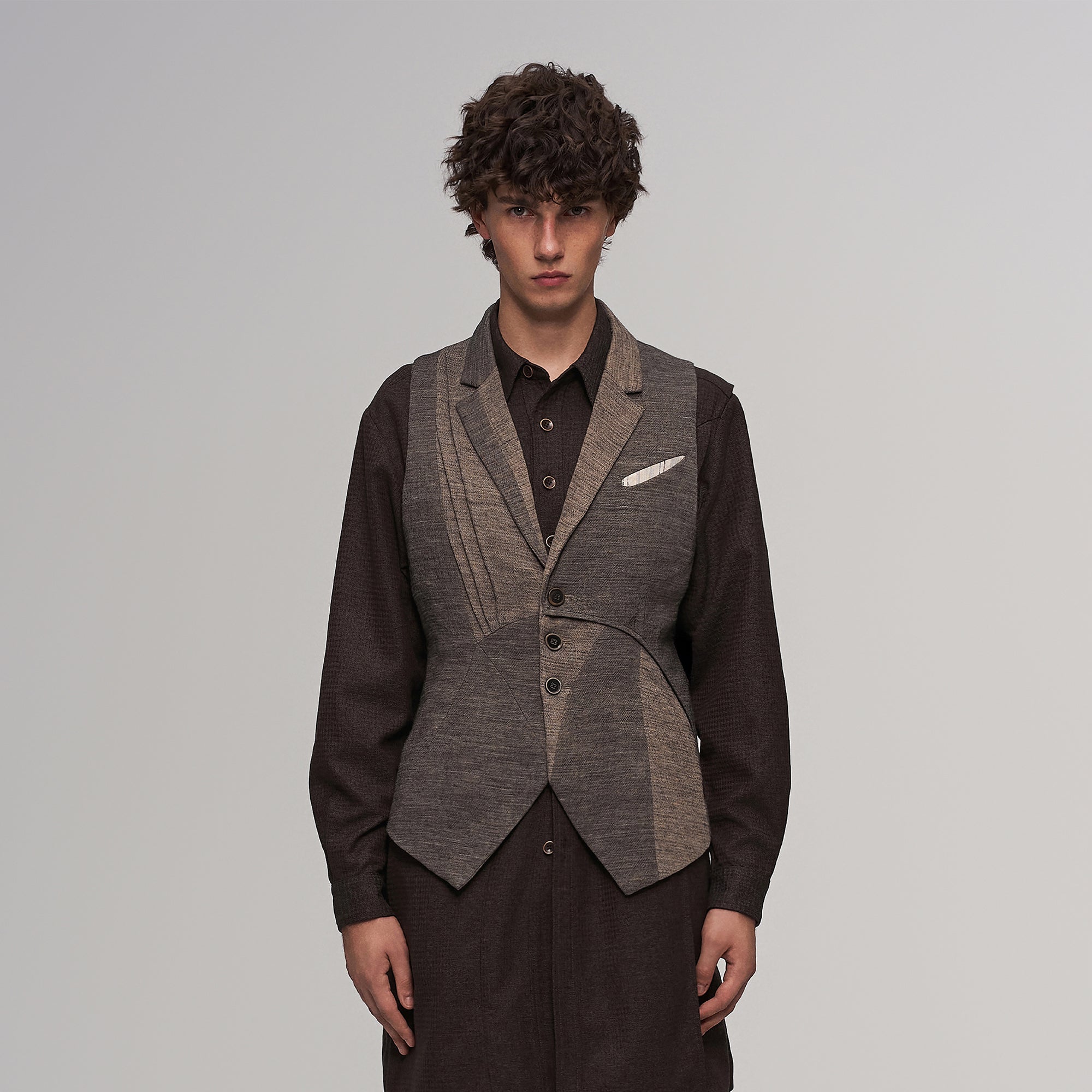 ILNya Nieternite Nifutur Deconstructed Paneled Belted Vest