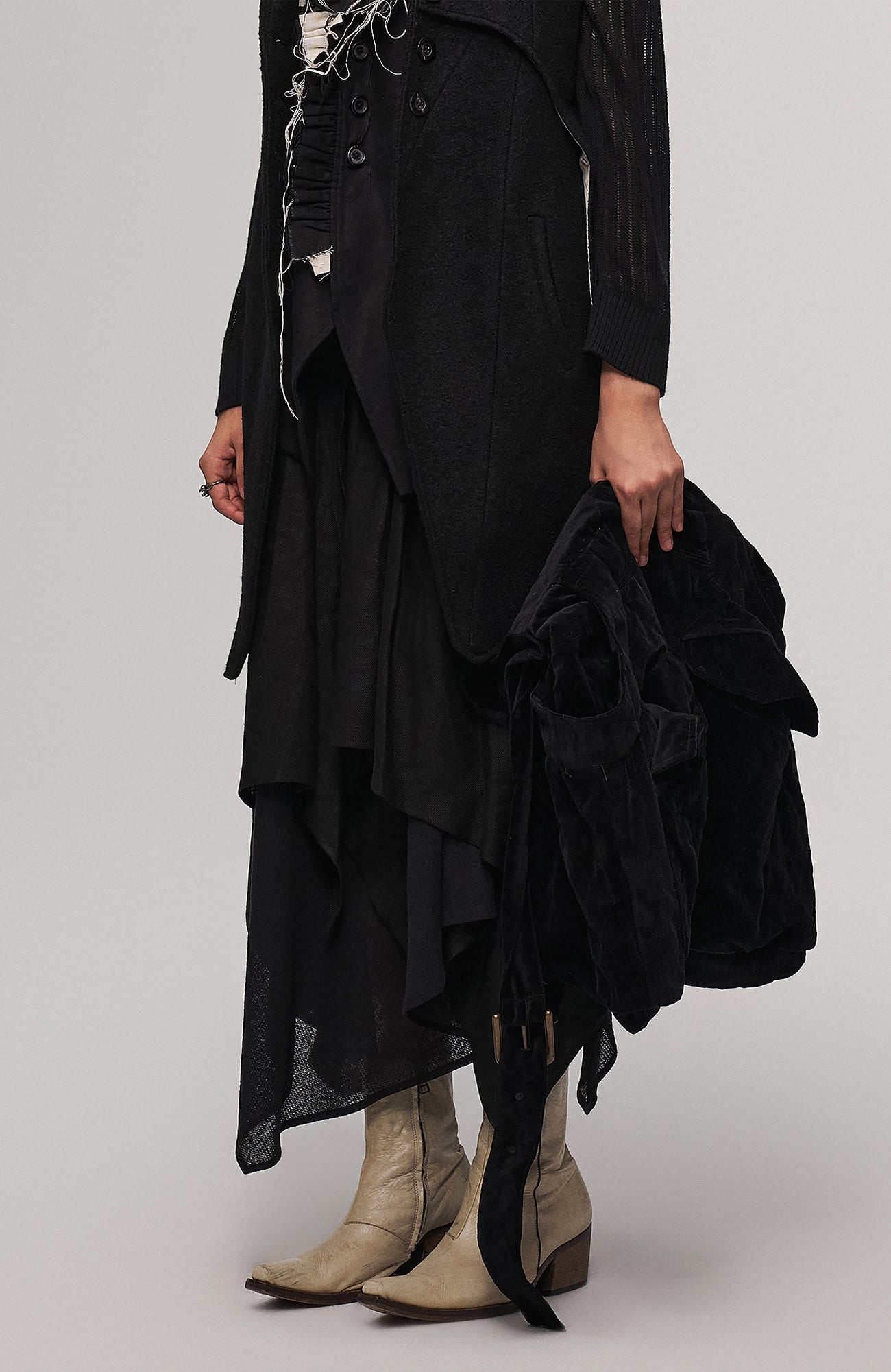 ILNya Nieternite Nifutur Velvet Oversized Crinkled Messenger Bag