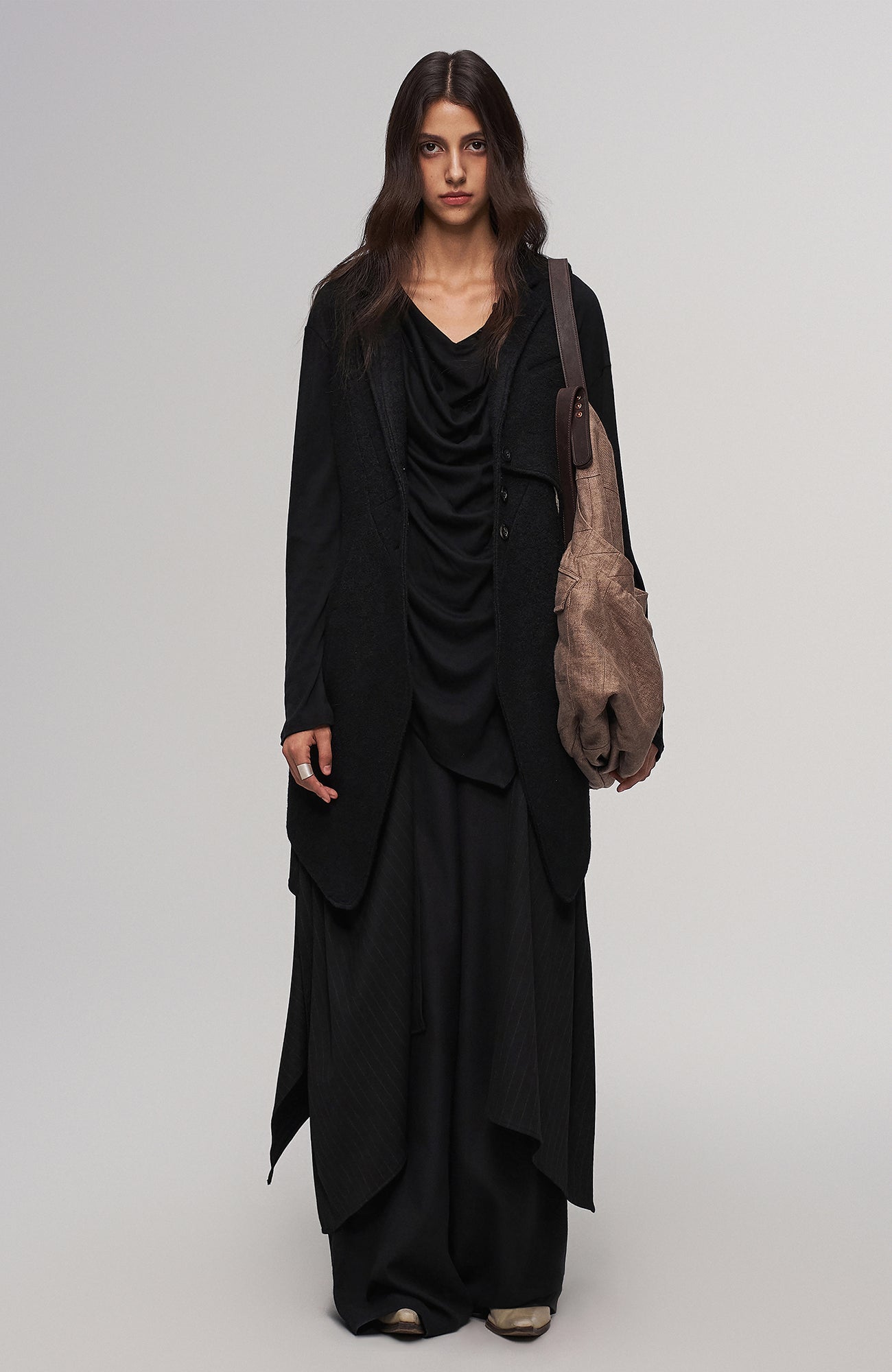 ILNya Nieternite Nifutur Oversized Linen Horsehide-Strap Messenger Bag