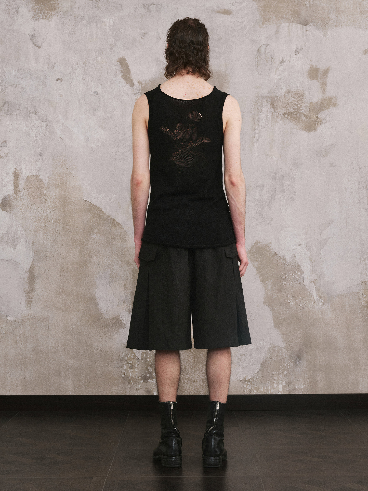 ILNya Nieternite Nifutur Pleated Button-Fly Cotton Shorts