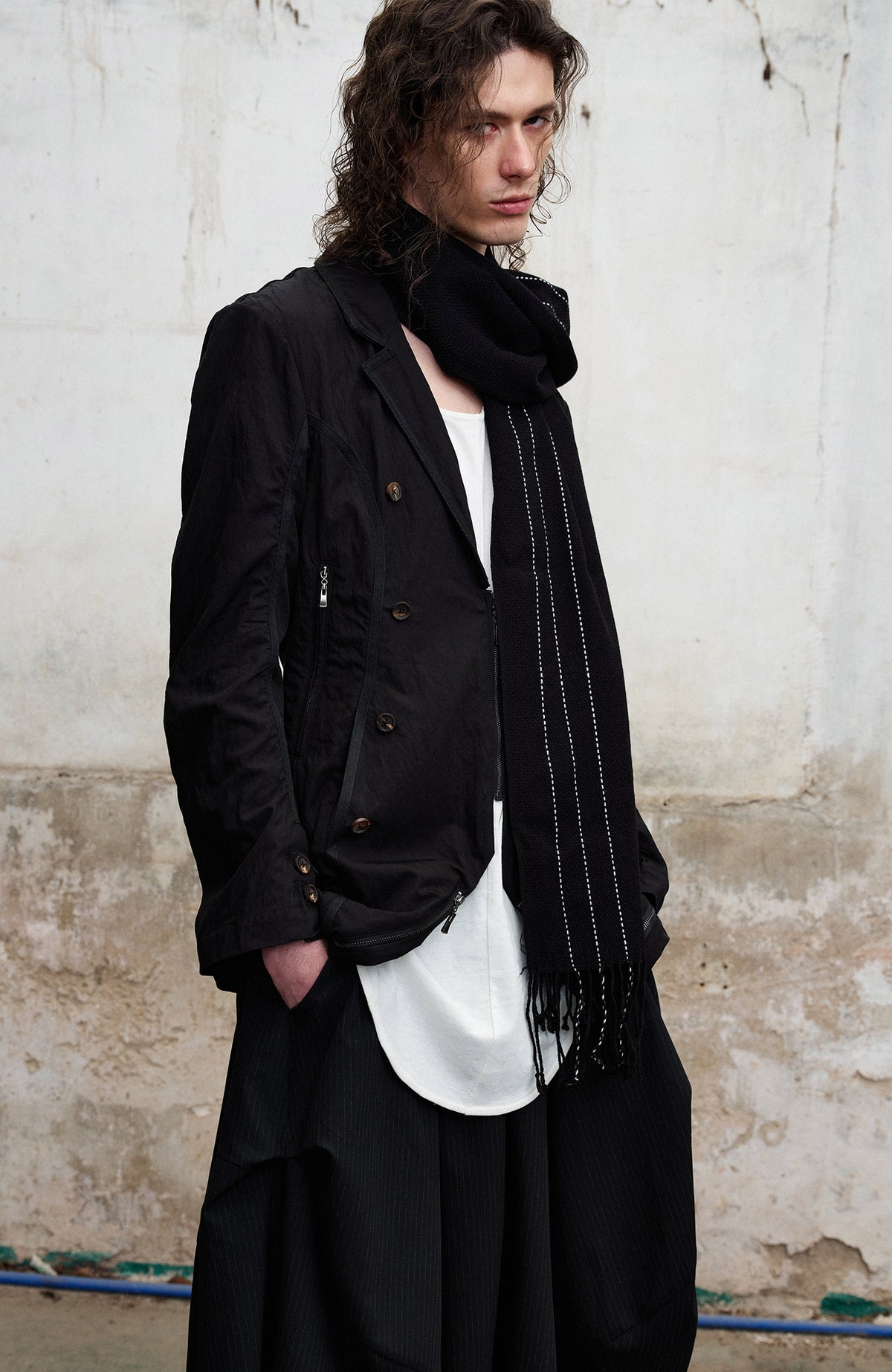 ILNya Nieternite Nifutur Deconstructed Napoleon-Button Blazer Jacket
