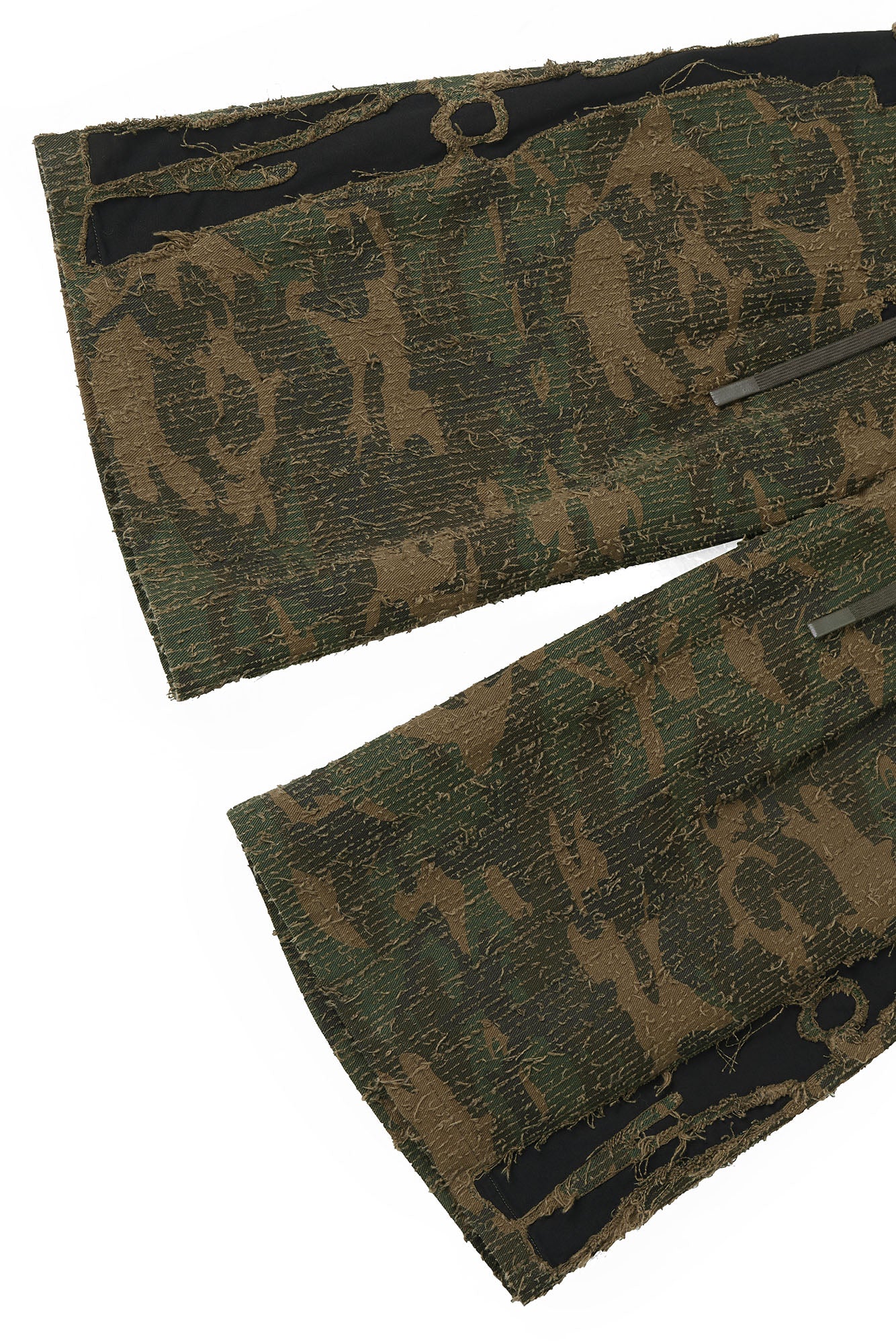 RELABEL Camo Skeleton Patch Shorts