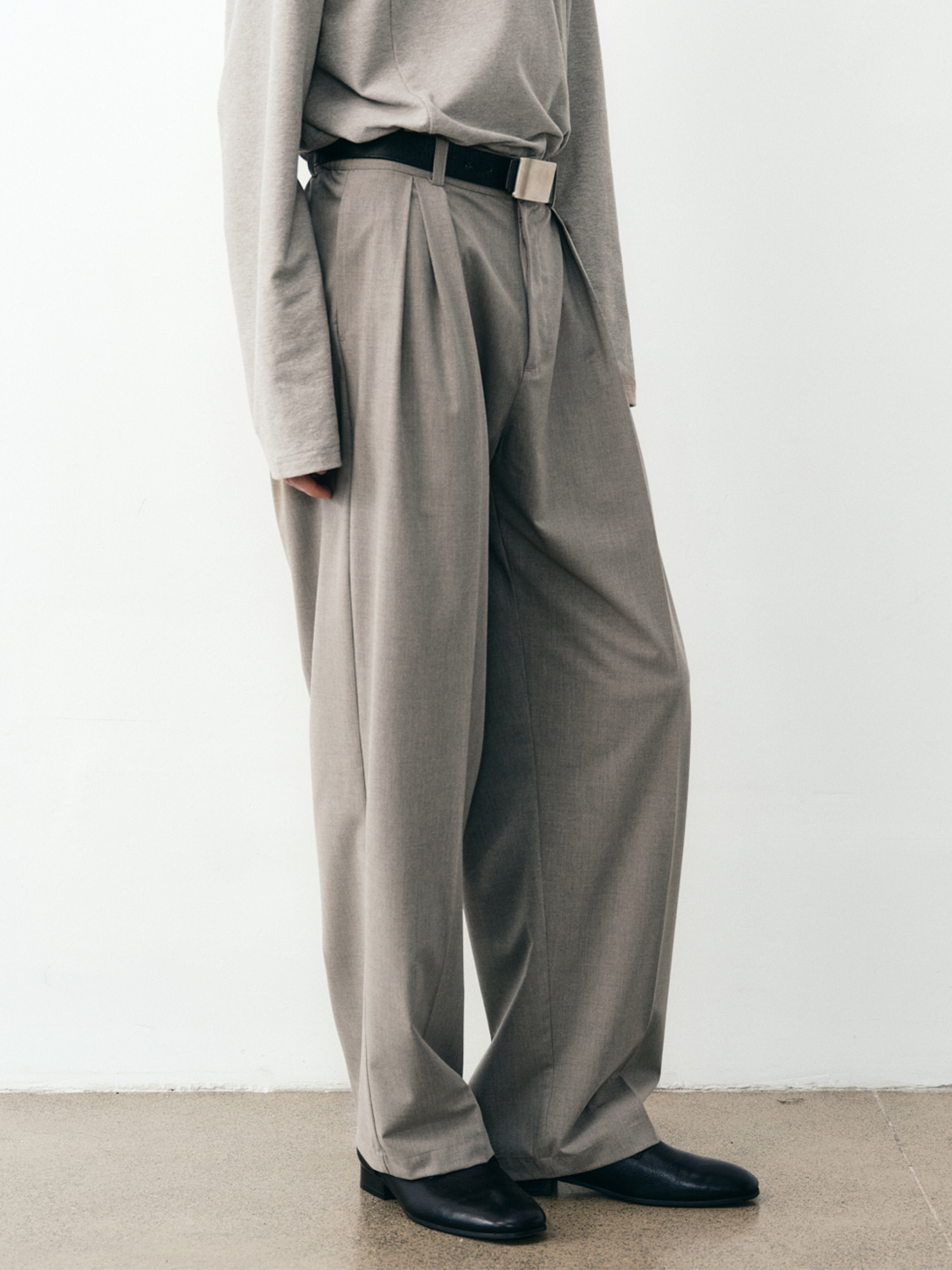 GRAINMUSTARD Wool Blend Double-Pleated Trousers