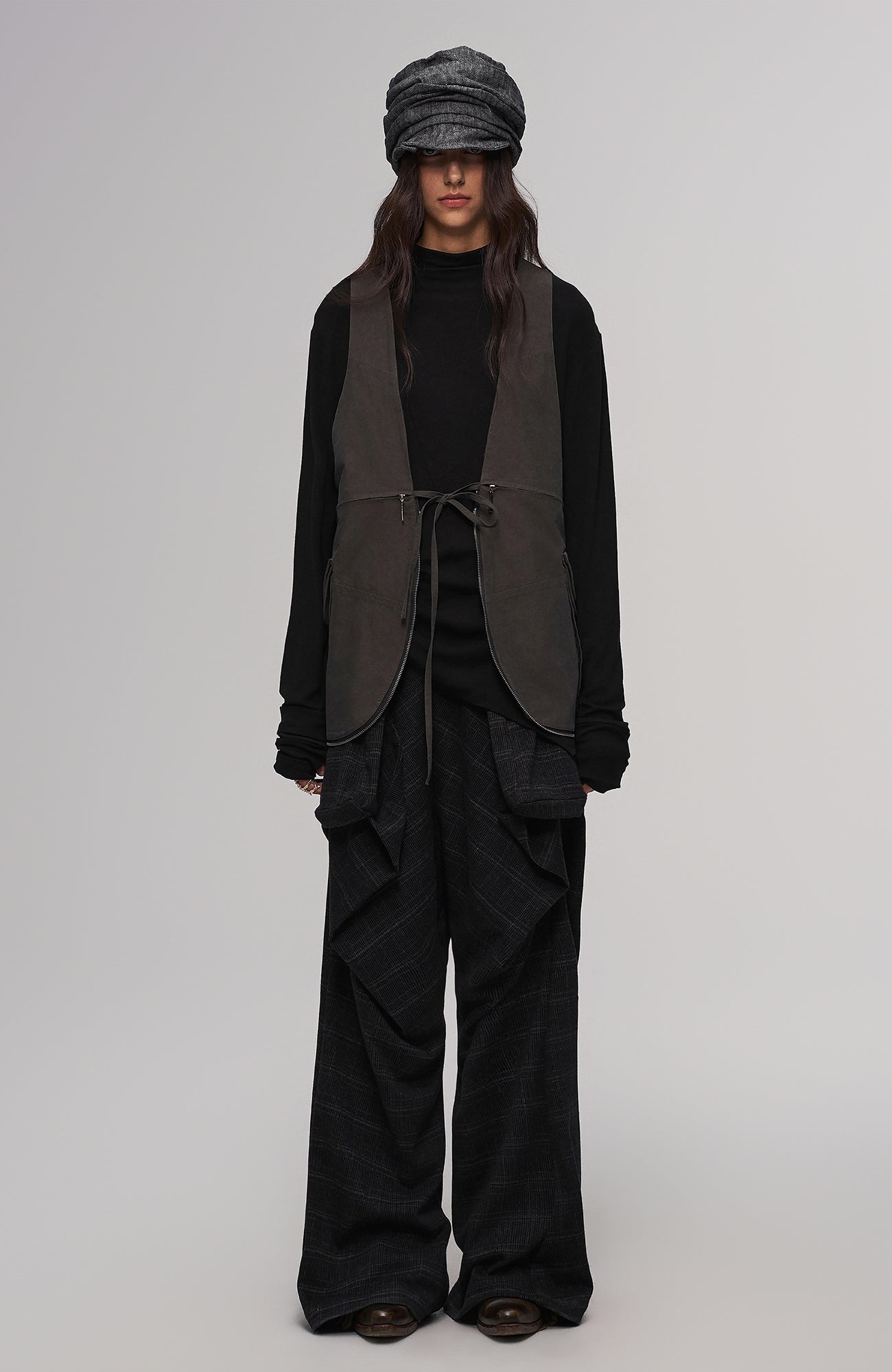 ILNya Nieternite Nifutur Multi-Use Utility Vest