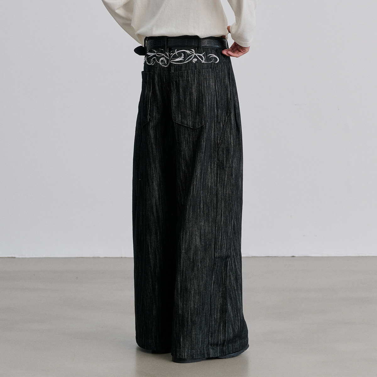 CATSSTAC Vertical Stripe Washed Wide-Leg Jeans