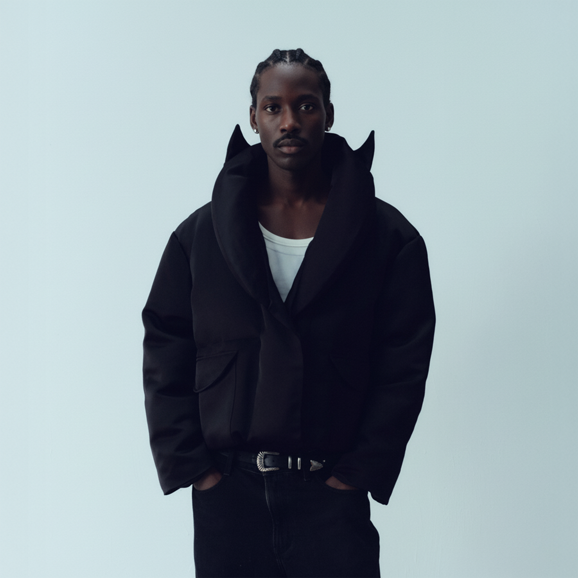 KADAKADA Devil Horn Glossy Down Cropped Puffer