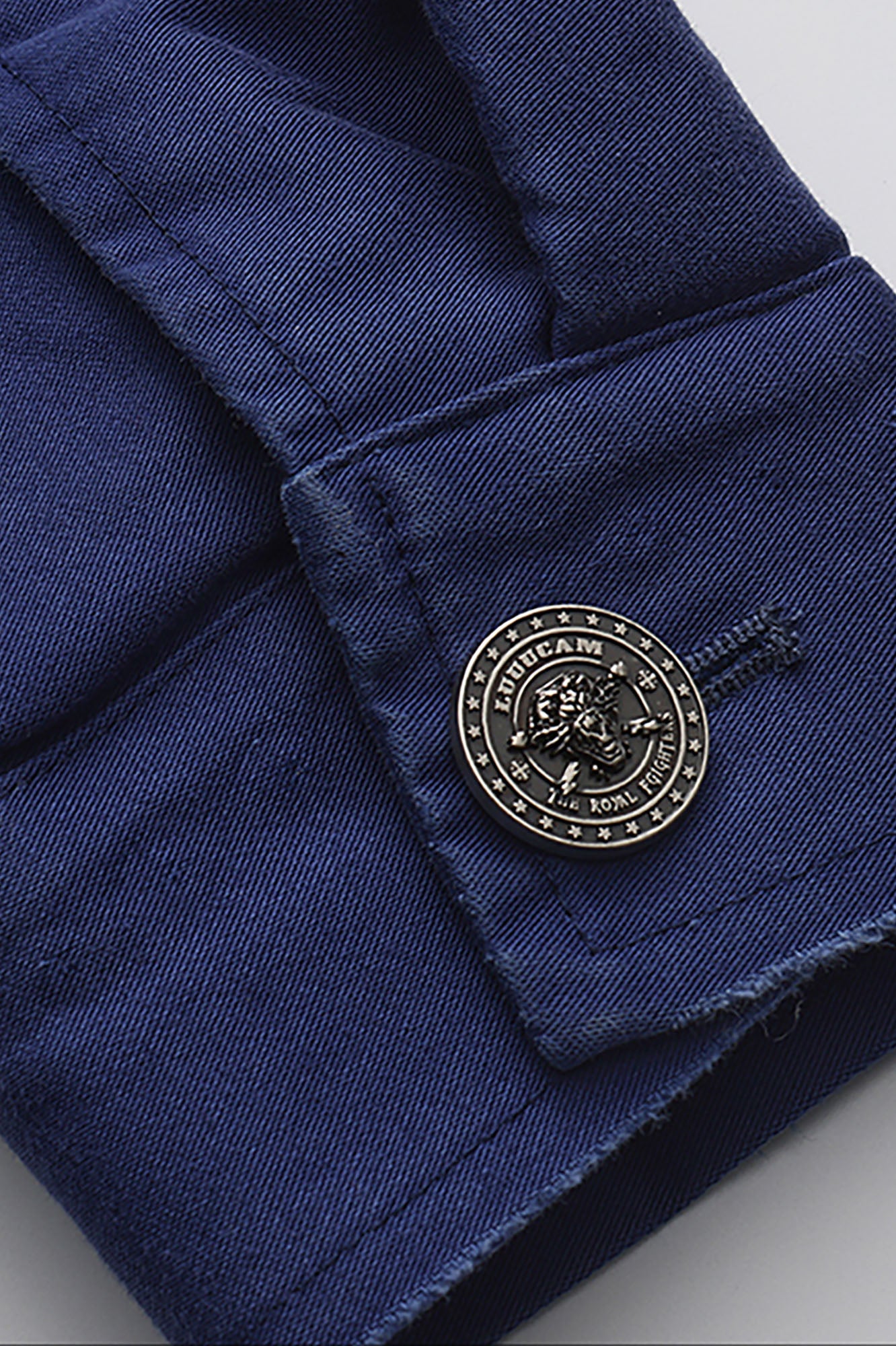 LUUUCAM Classic Distressed Washed Denim Jacket