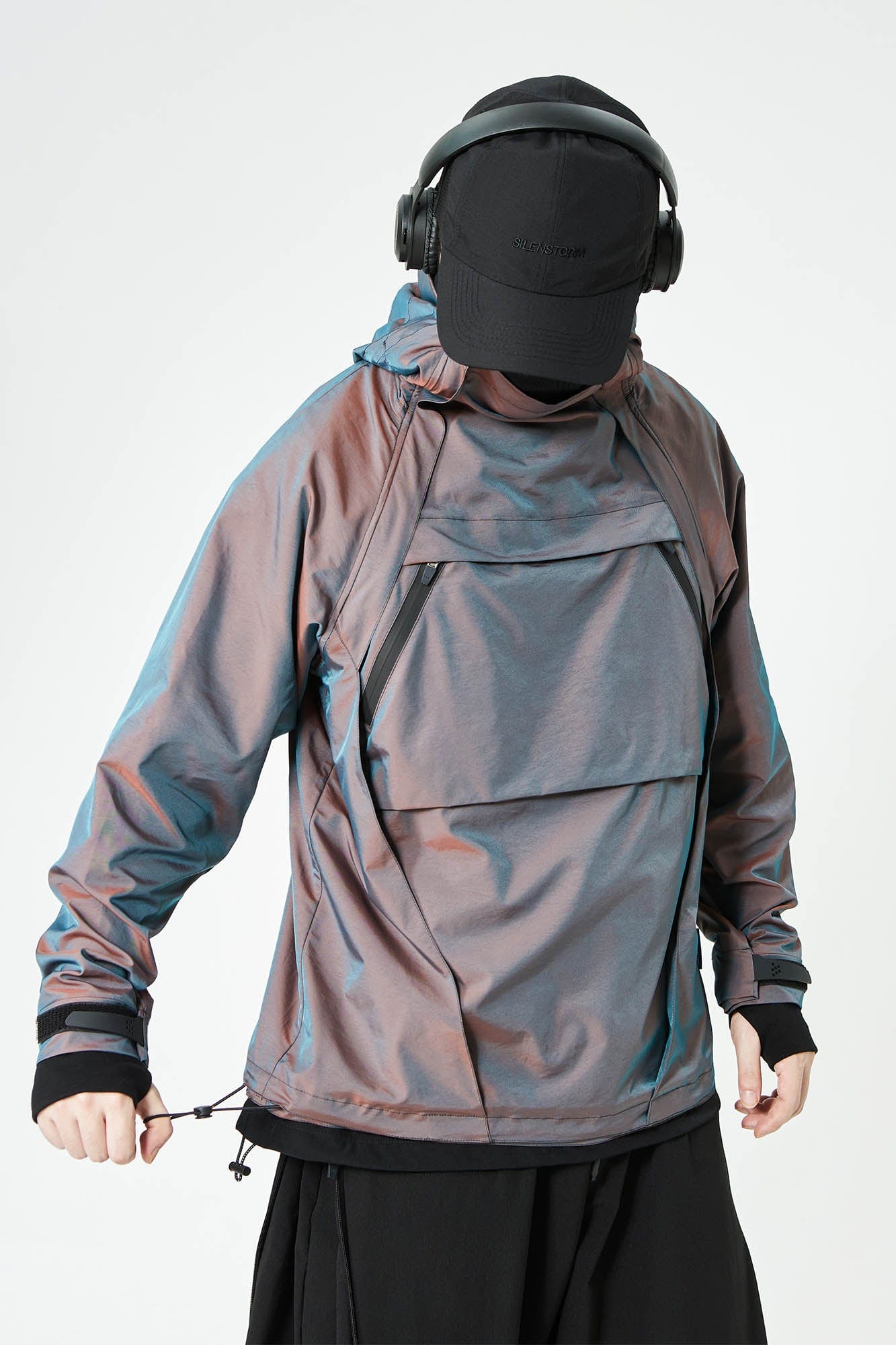 SILENSTORM Gradient Hooded Pullover Windbreaker