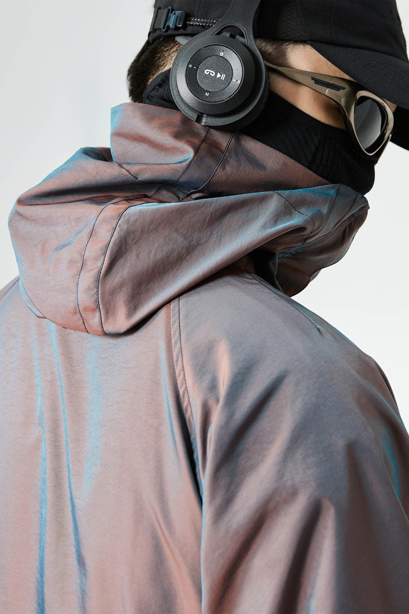 SILENSTORM Gradient Hooded Pullover Windbreaker