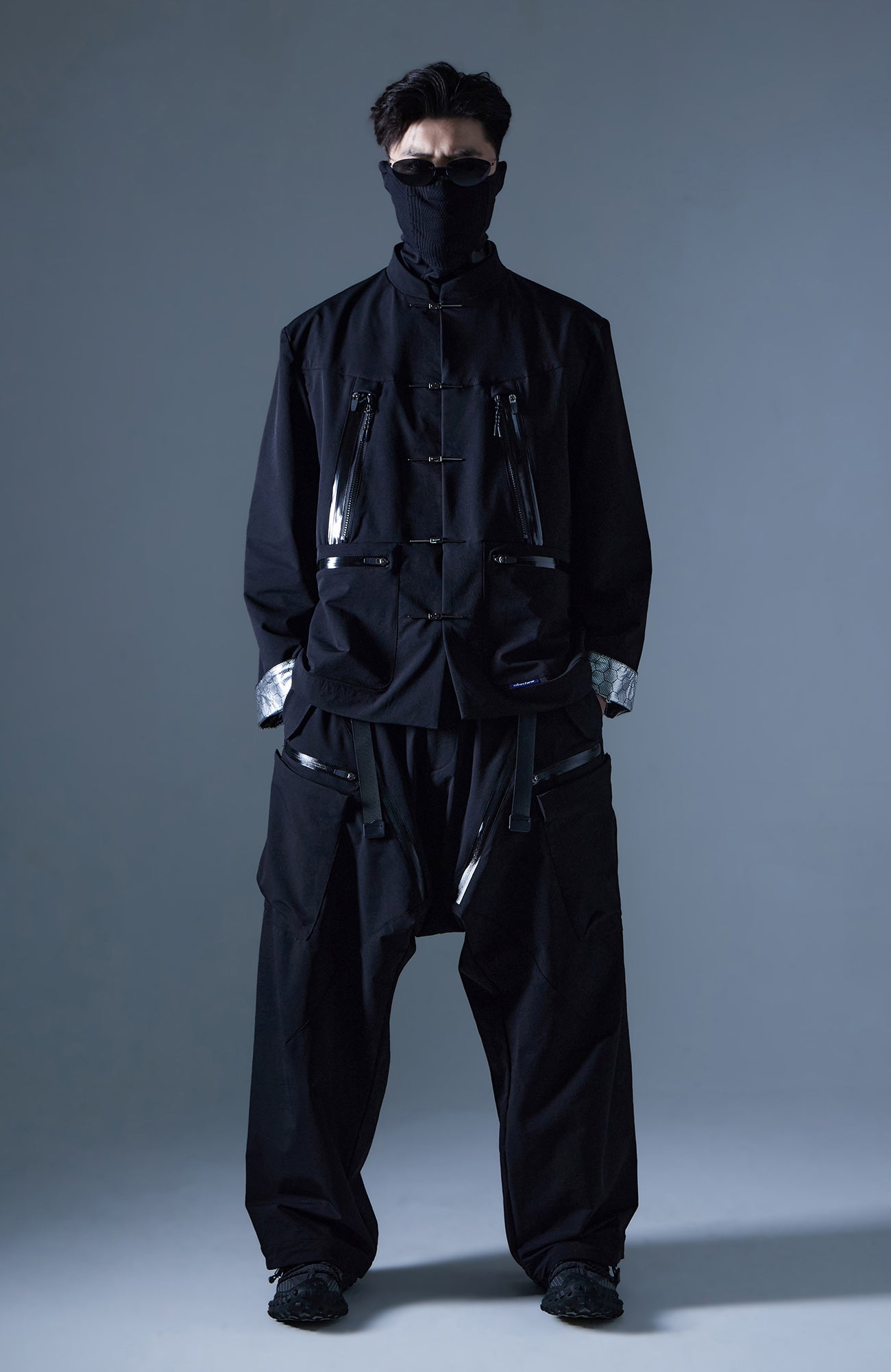 SILENSTORM Multi-Pockets Mandarin Waterproof Jacket