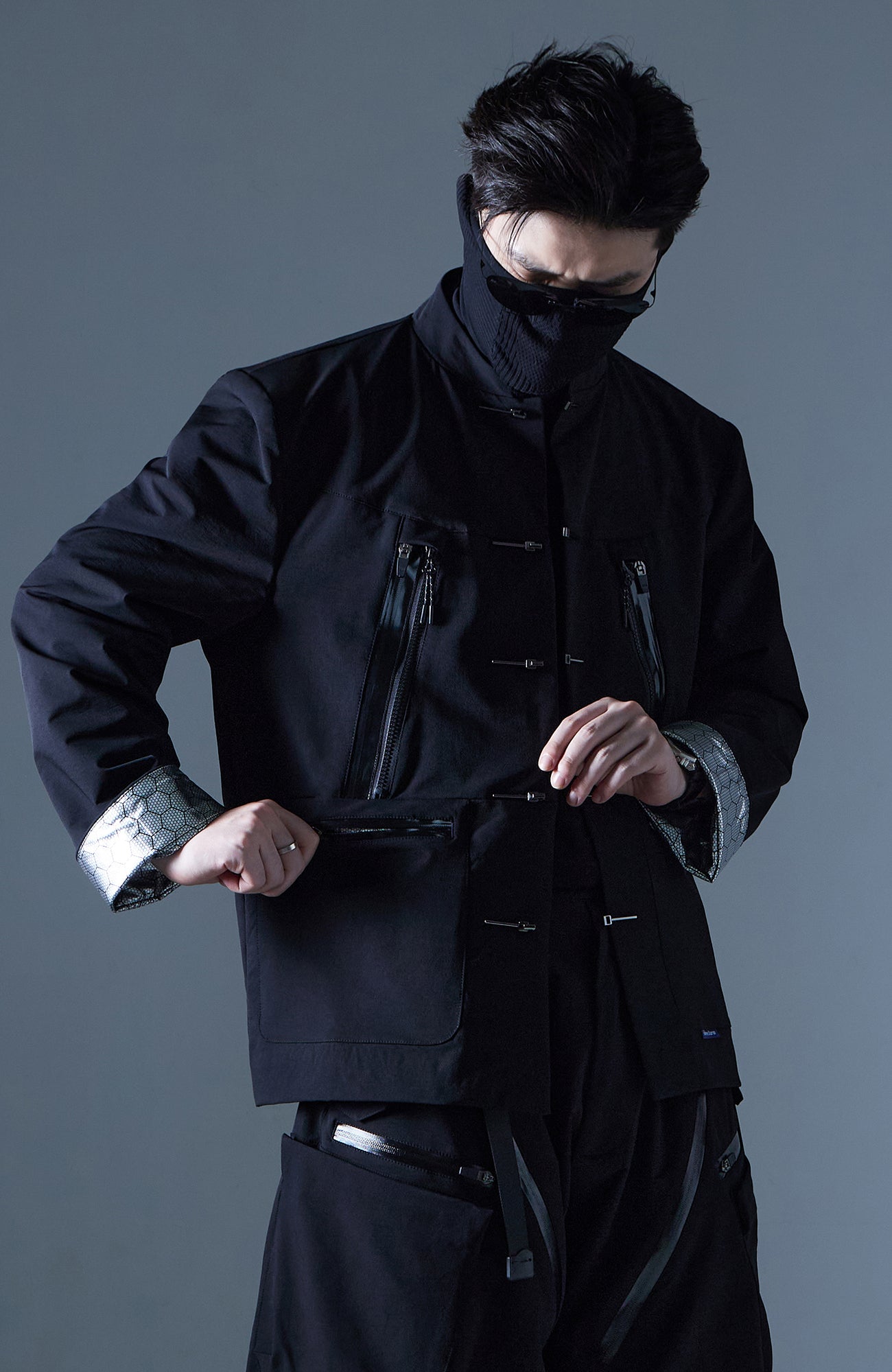 SILENSTORM Multi-Pockets Mandarin Waterproof Jacket