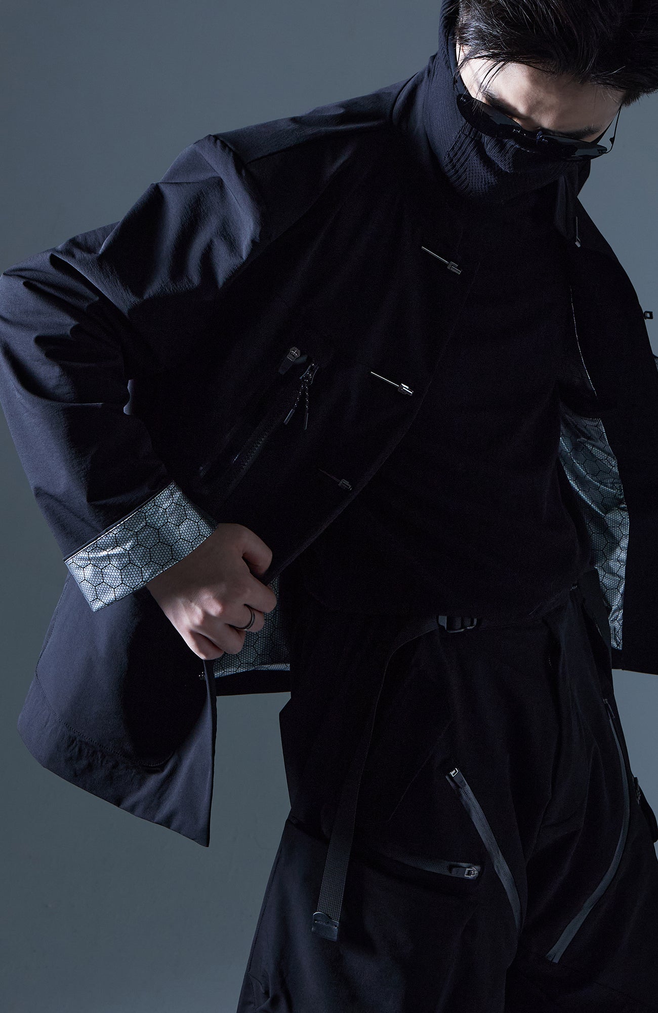 SILENSTORM Multi-Pockets Mandarin Waterproof Jacket