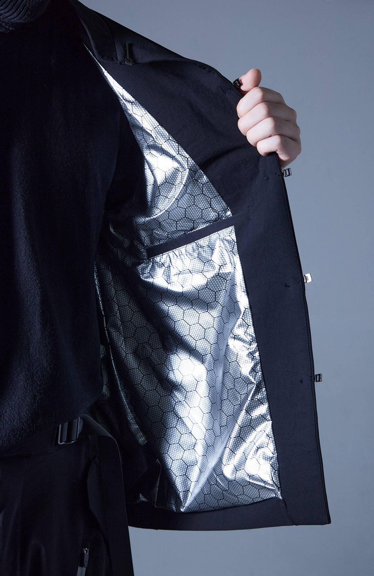 SILENSTORM Multi-Pockets Mandarin Waterproof Jacket