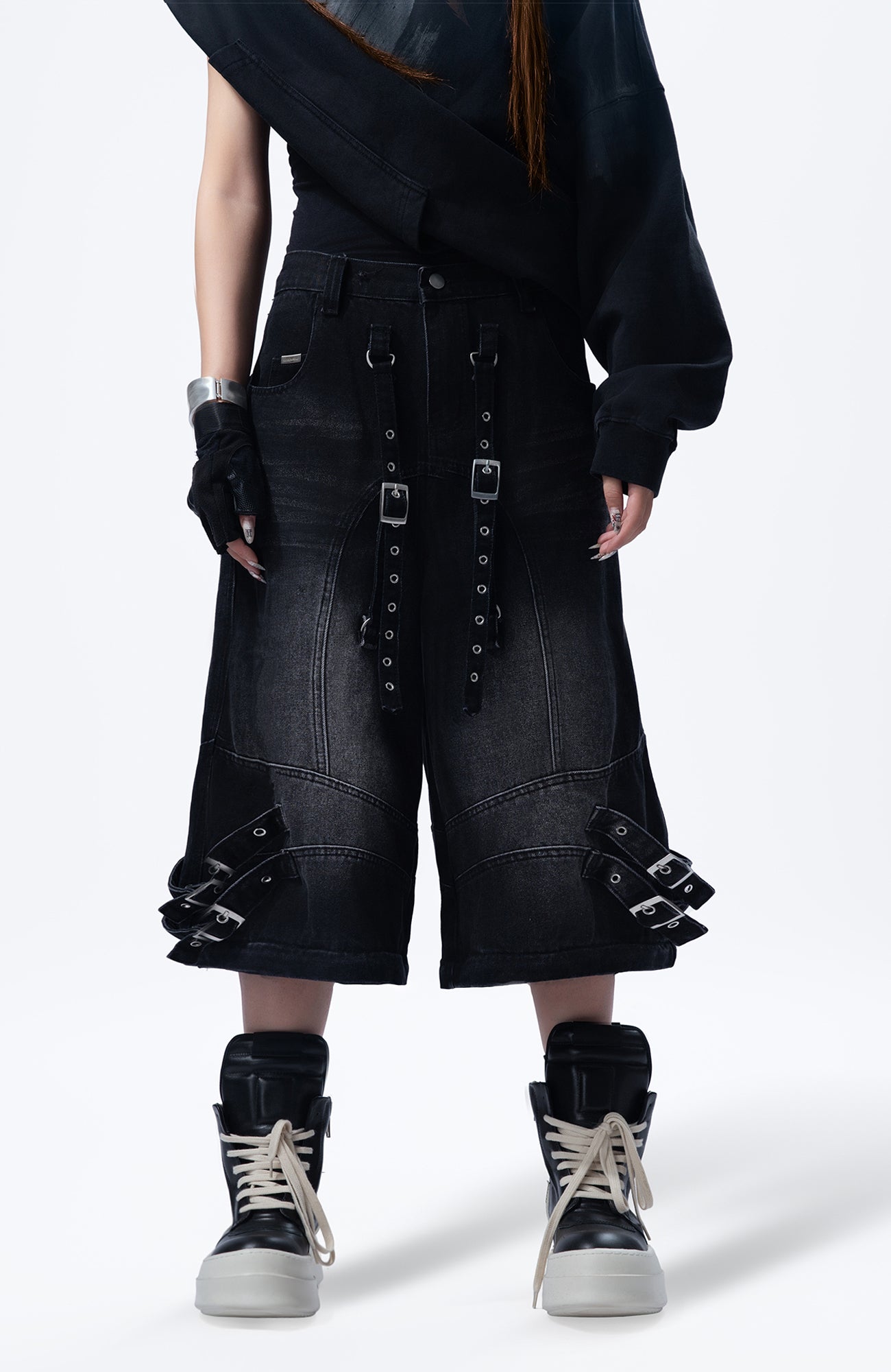 MOGONGSHE Detachable Drape-Strap Washed Jeans