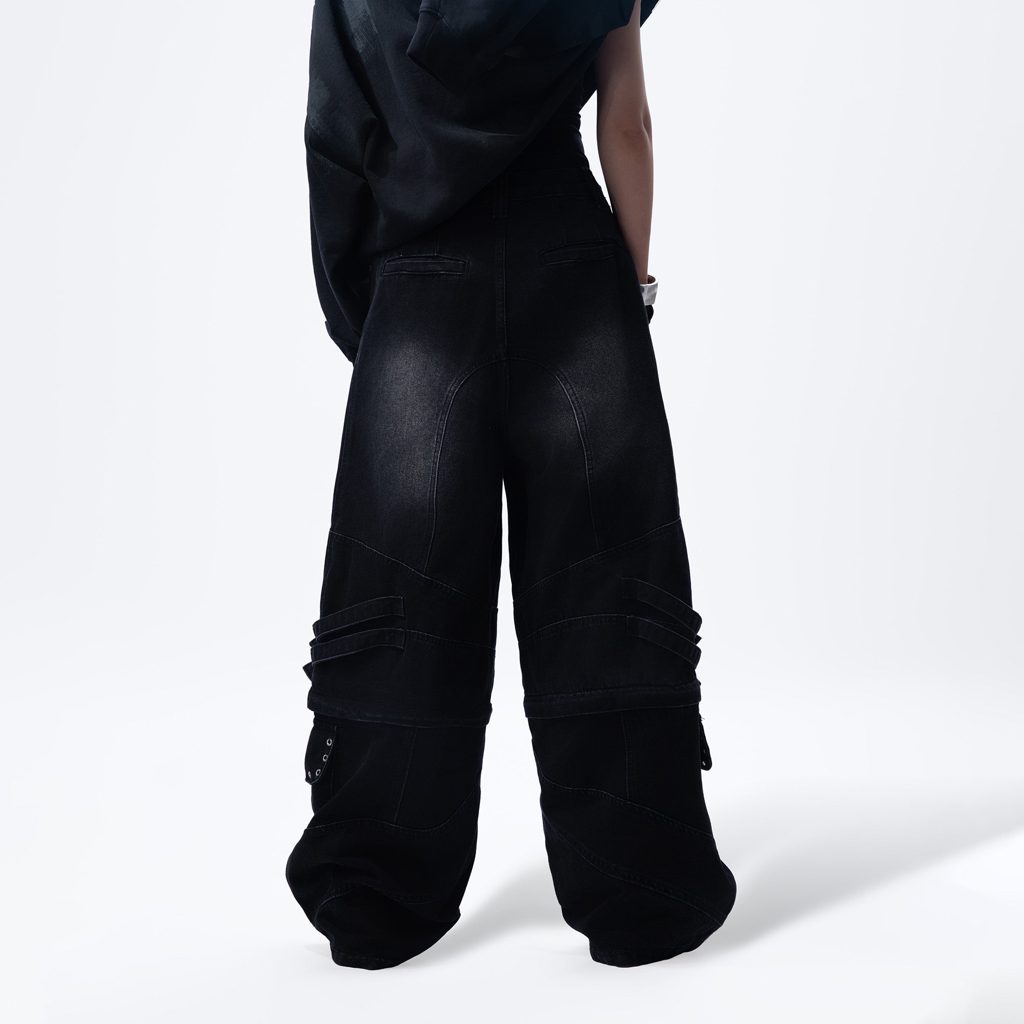 MOGONGSHE Detachable Drape-Strap Washed Jeans