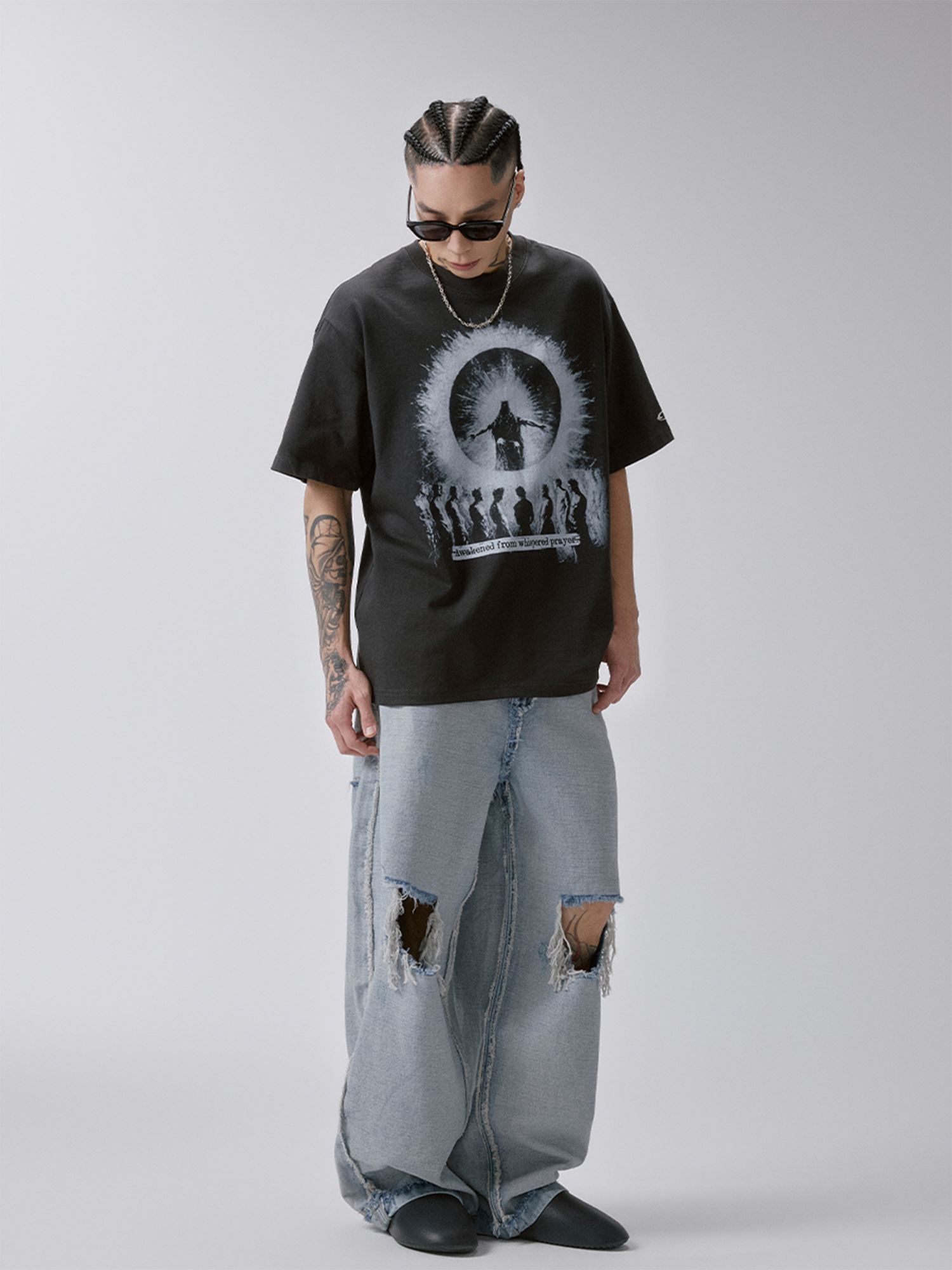 F2CE Oversized Prayer Silhouette Graphic T-Shirt