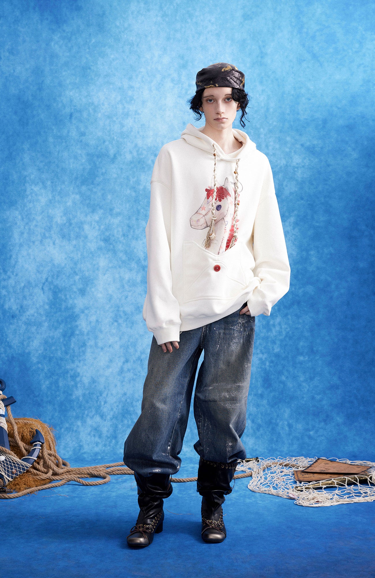 OIPWORD Envelope Pocket Pony Graphic Hoodie