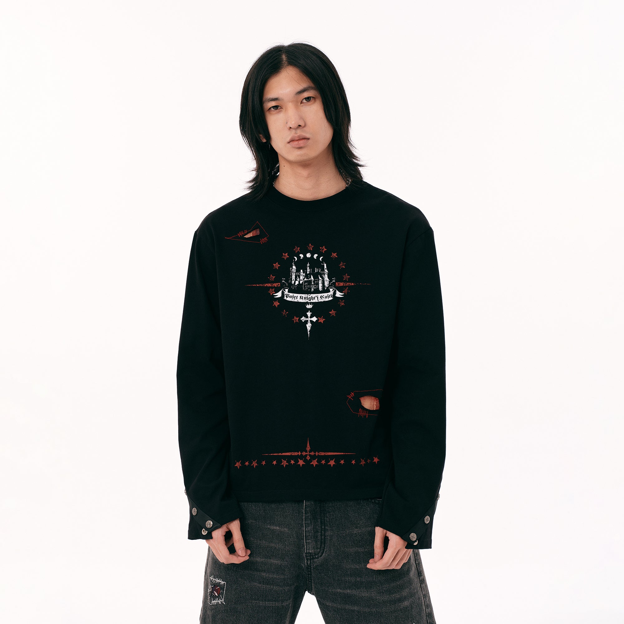 PASET Button Cuff Gothic Graphic Long-Sleeve Tee